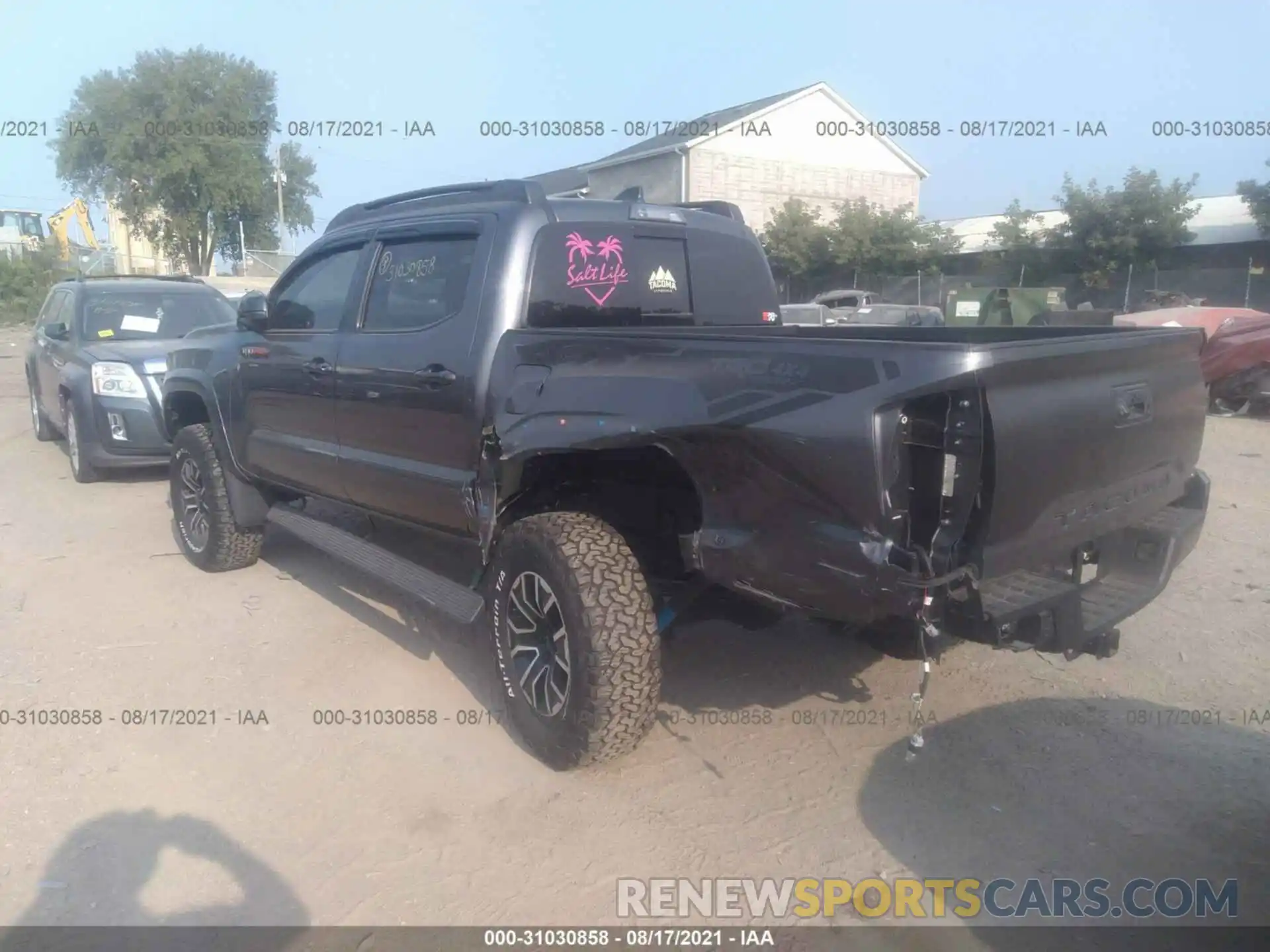 3 Photograph of a damaged car 5TFCZ5AN6LX225237 TOYOTA TACOMA 4WD 2020