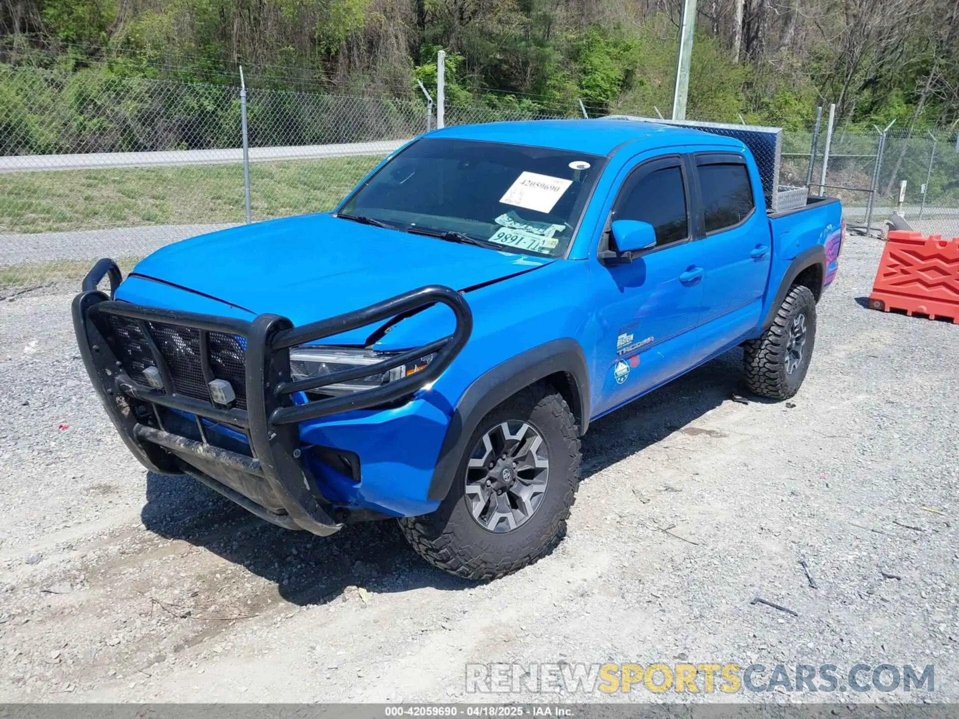 2 Photograph of a damaged car 3TMCZ5AN4MM408417 TOYOTA TACOMA 4WD 2021