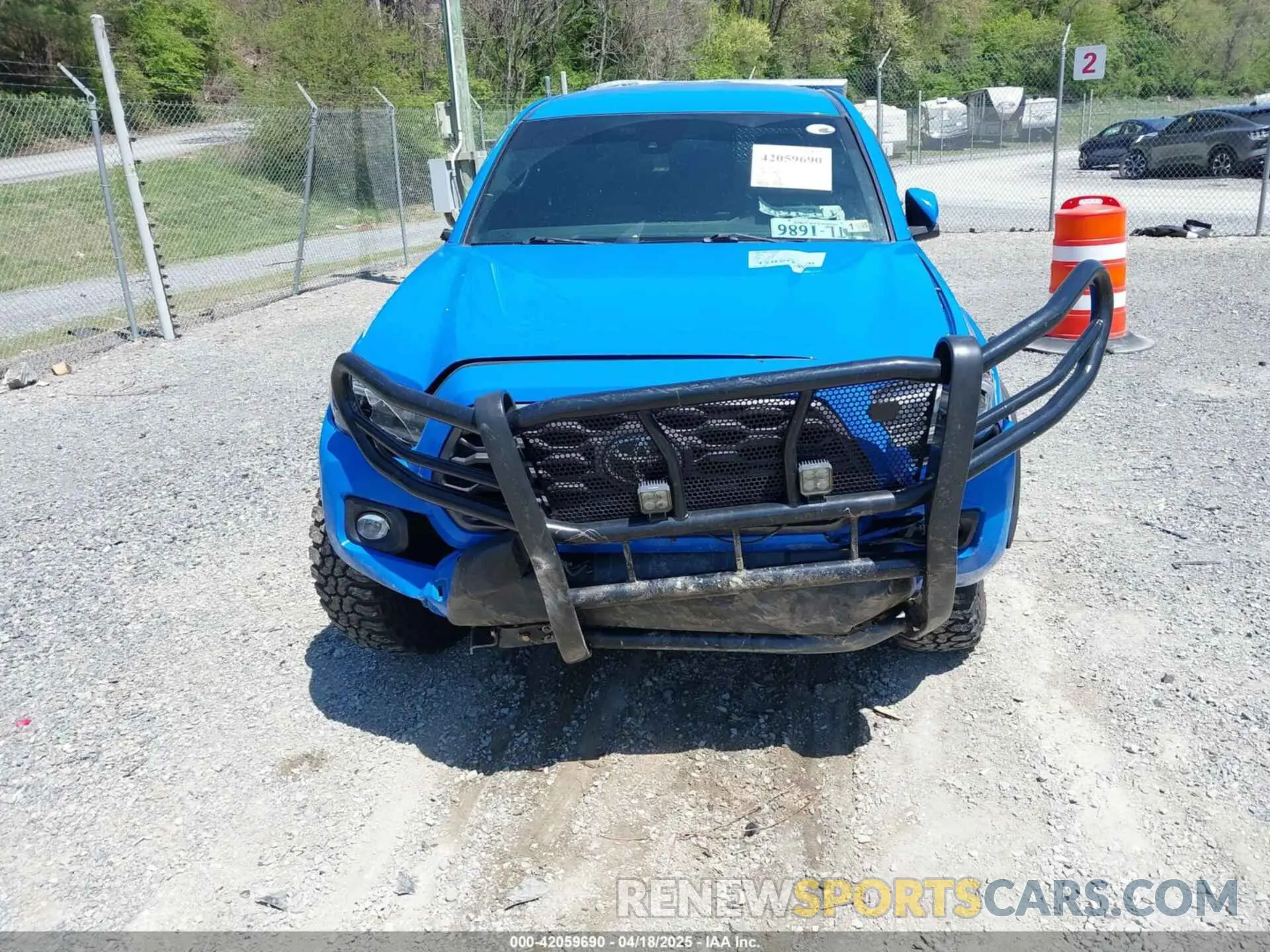 6 Photograph of a damaged car 3TMCZ5AN4MM408417 TOYOTA TACOMA 4WD 2021