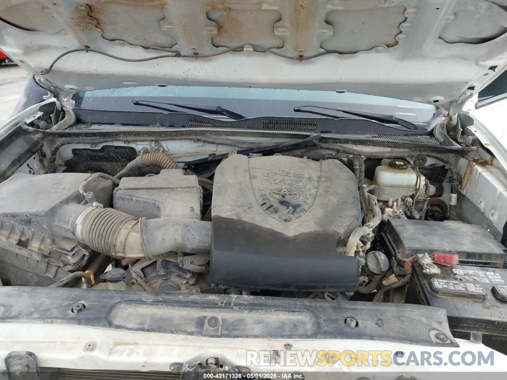 10 Photograph of a damaged car 3TMCZ5AN6MM417278 TOYOTA TACOMA 4WD 2021
