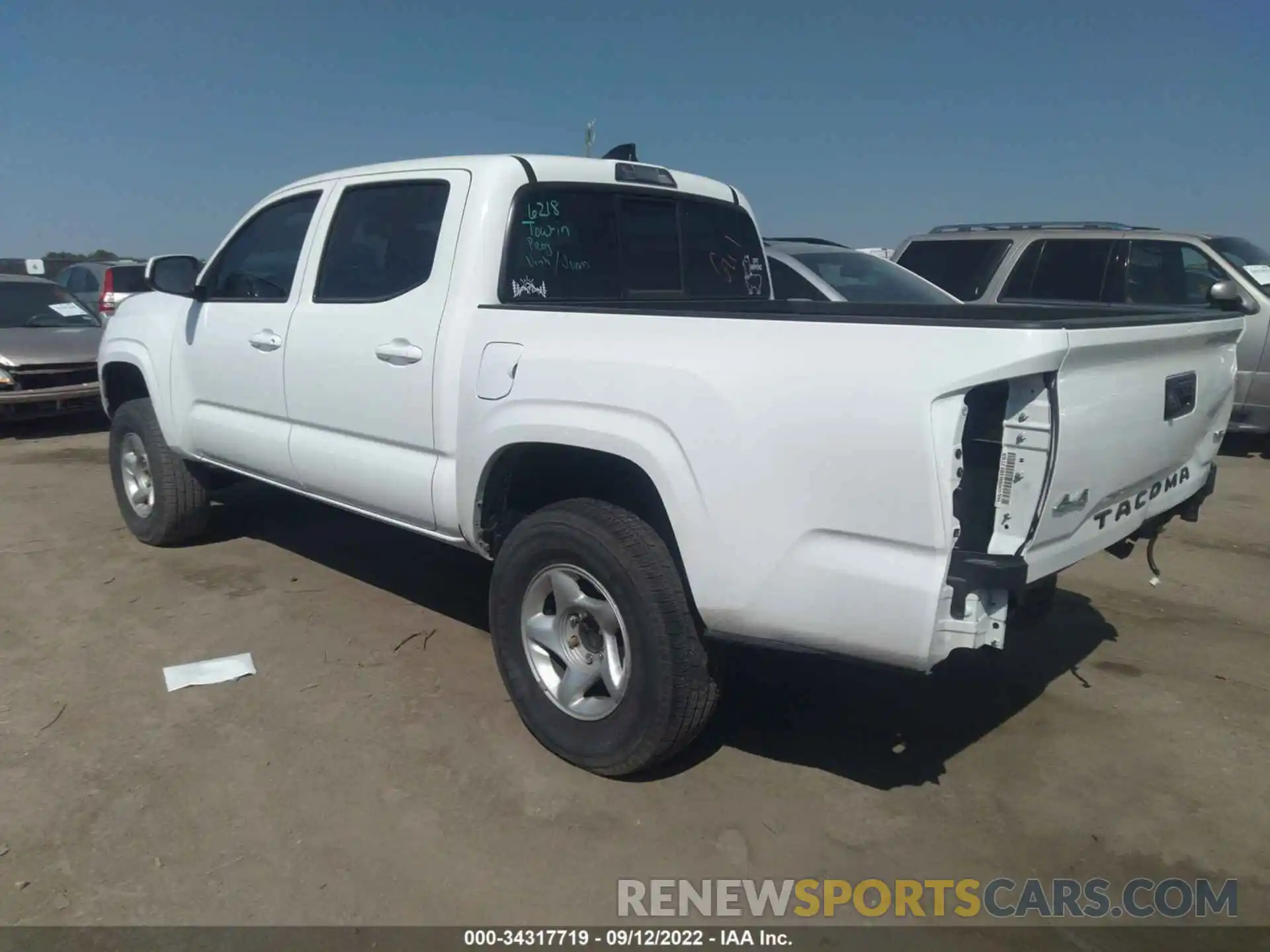 3 Photograph of a damaged car 3TMCZ5AN6MM423422 TOYOTA TACOMA 4WD 2021