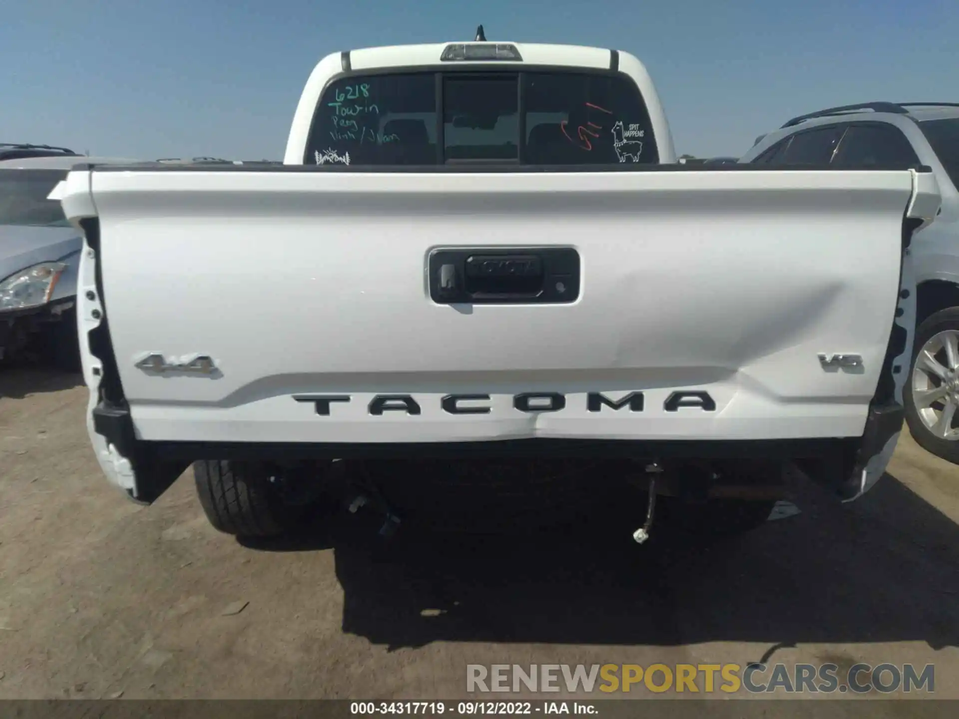 6 Photograph of a damaged car 3TMCZ5AN6MM423422 TOYOTA TACOMA 4WD 2021