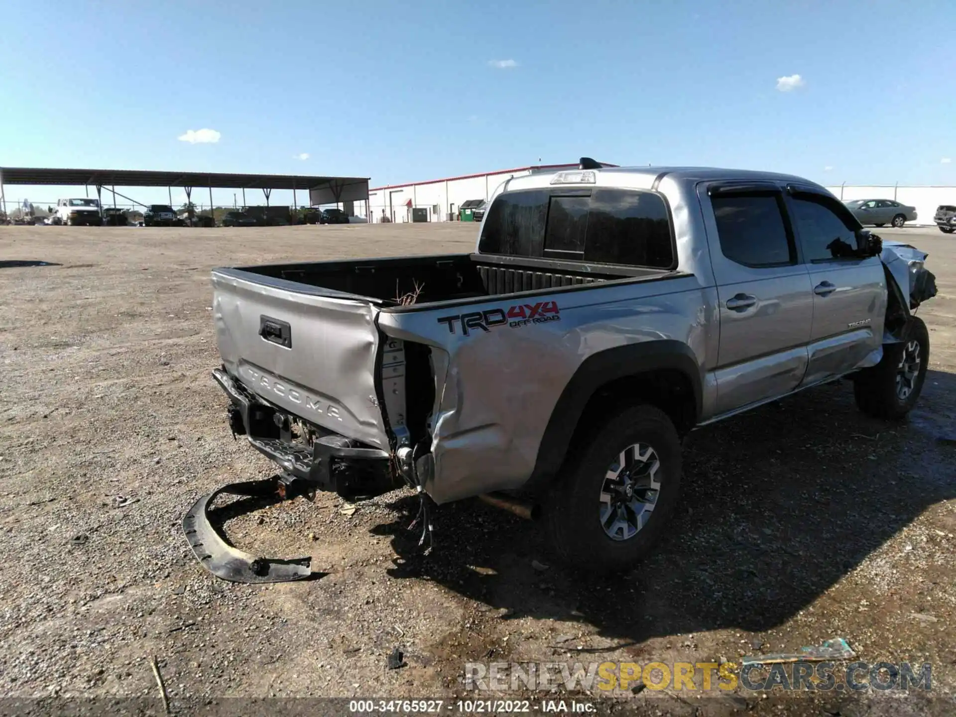 4 Photograph of a damaged car 3TMCZ5AN6MM437417 TOYOTA TACOMA 4WD 2021