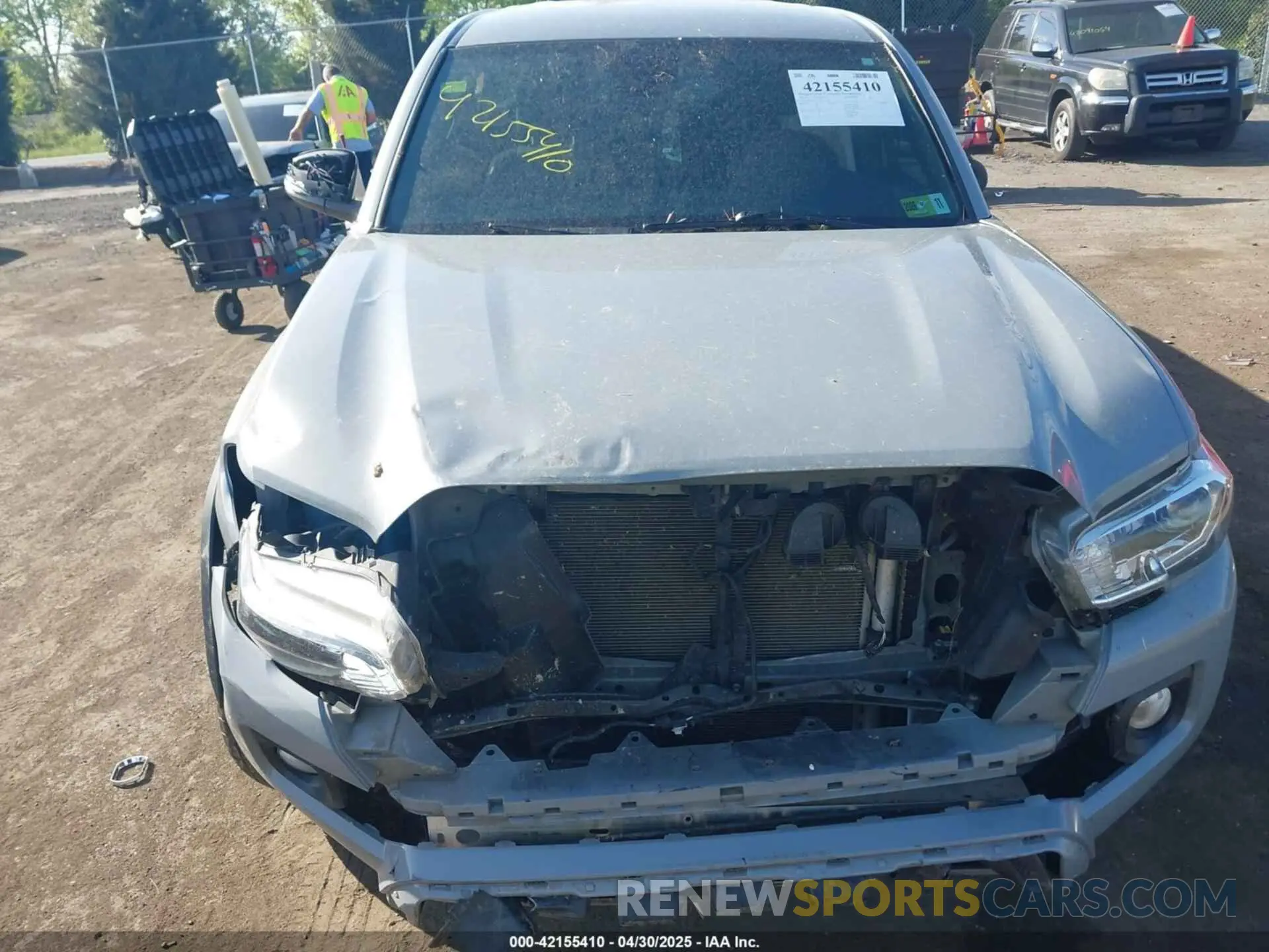 12 Photograph of a damaged car 3TMCZ5AN7MM373405 TOYOTA TACOMA 4WD 2021