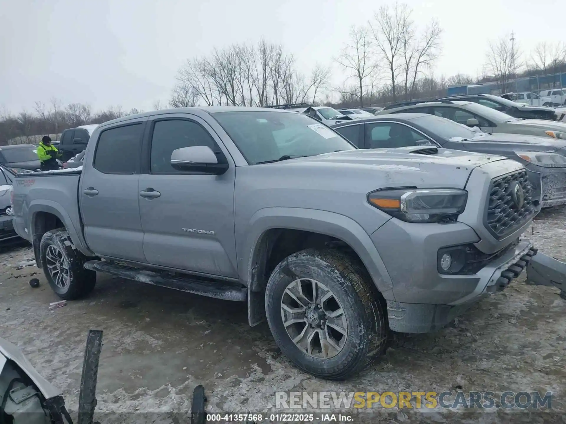 13 Photograph of a damaged car 3TMCZ5AN8MM423986 TOYOTA TACOMA 4WD 2021