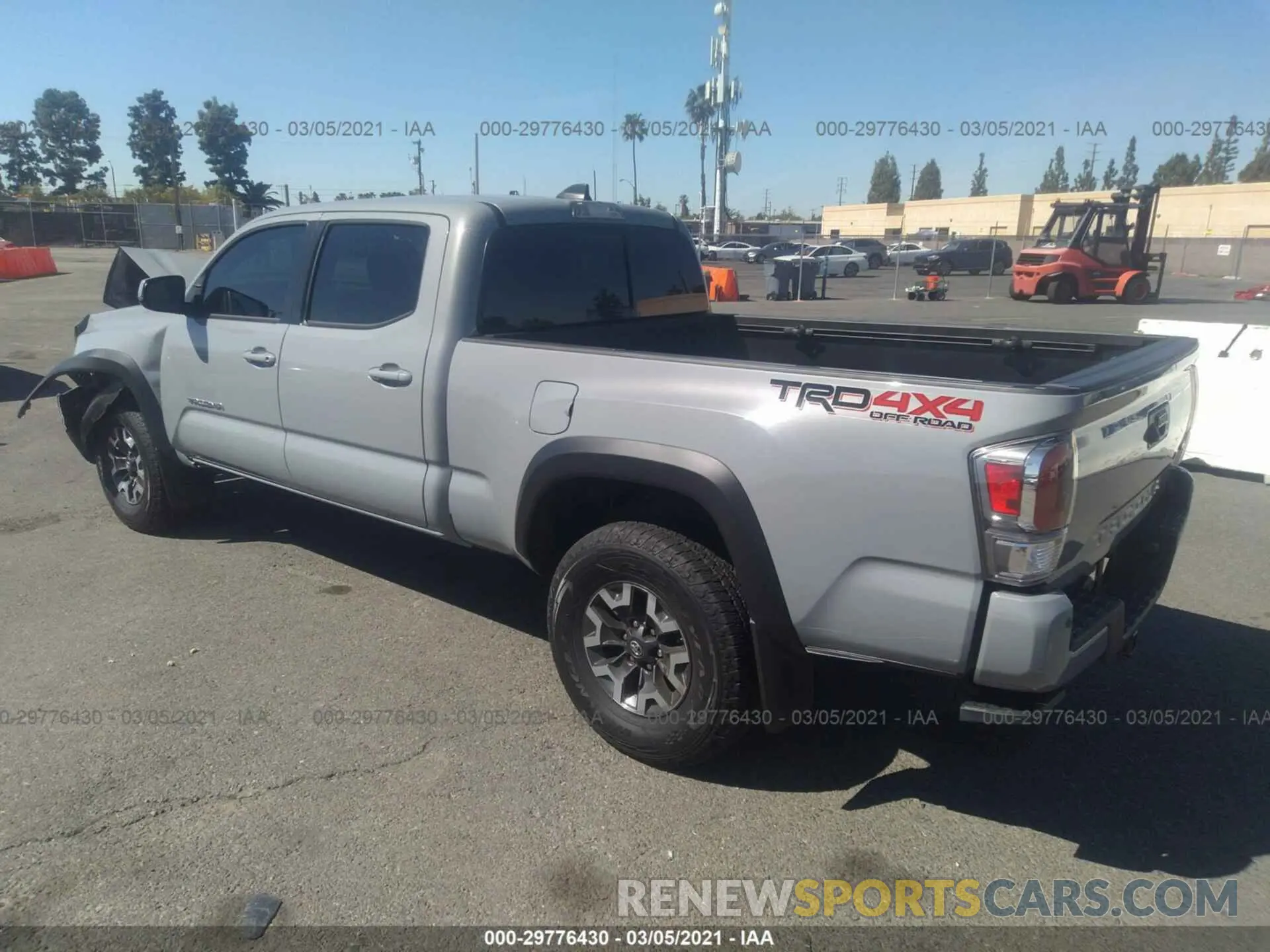 3 Photograph of a damaged car 3TMDZ5BN6MM102340 TOYOTA TACOMA 4WD 2021