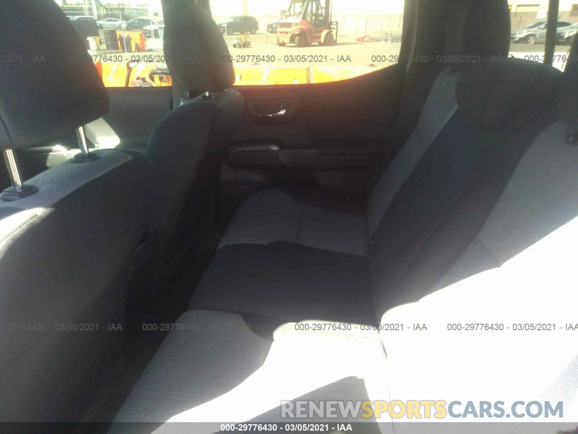 8 Photograph of a damaged car 3TMDZ5BN6MM102340 TOYOTA TACOMA 4WD 2021