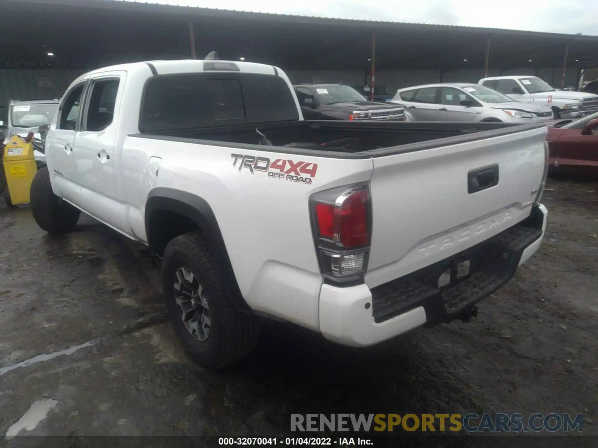 3 Photograph of a damaged car 3TMDZ5BN7MM121026 TOYOTA TACOMA 4WD 2021