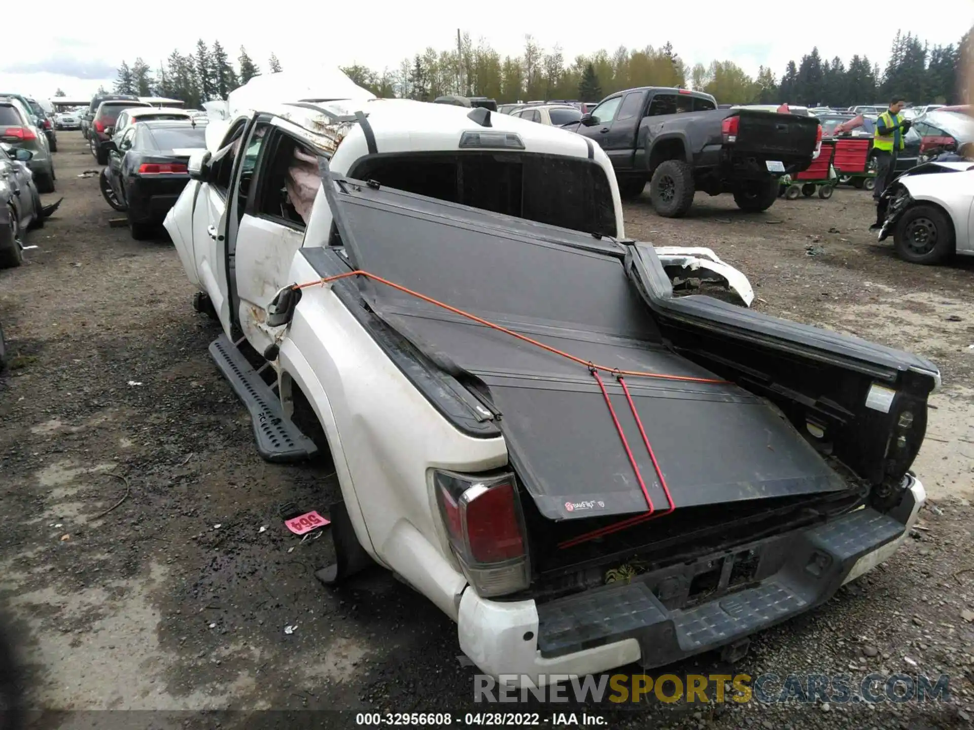 6 Photograph of a damaged car 3TMGZ5AN0MM375806 TOYOTA TACOMA 4WD 2021