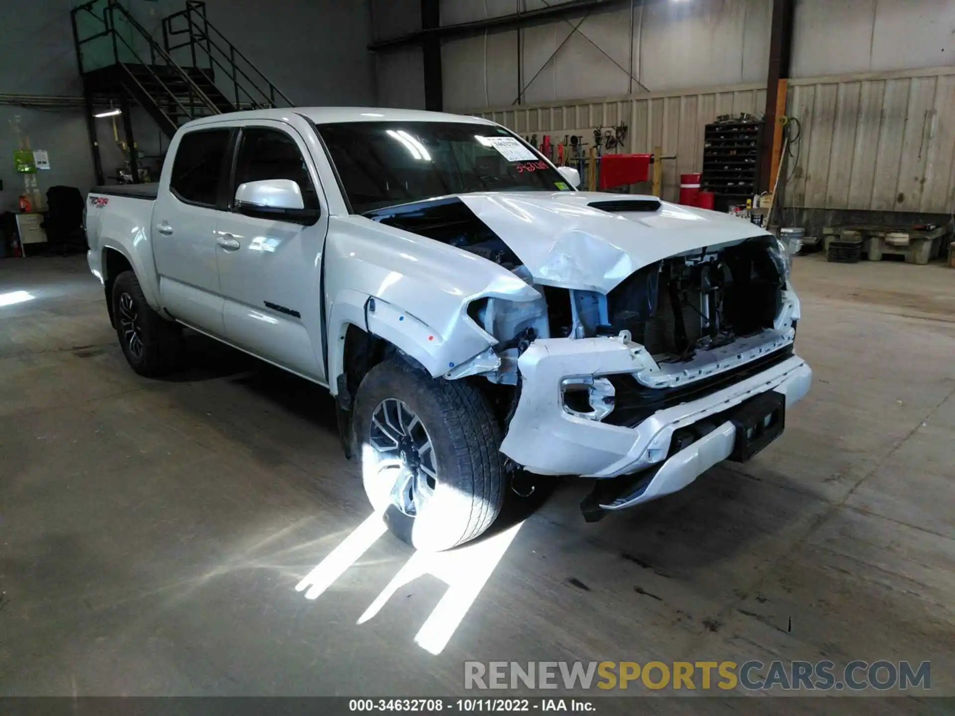 1 Photograph of a damaged car 3TYCZ5AN9MT024220 TOYOTA TACOMA 4WD 2021