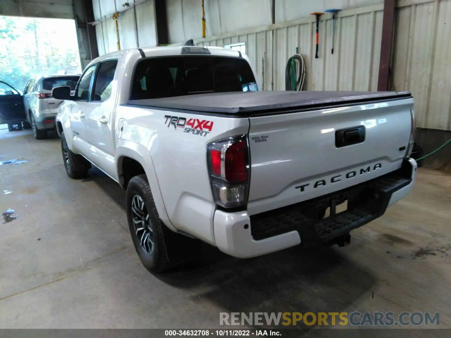 3 Photograph of a damaged car 3TYCZ5AN9MT024220 TOYOTA TACOMA 4WD 2021