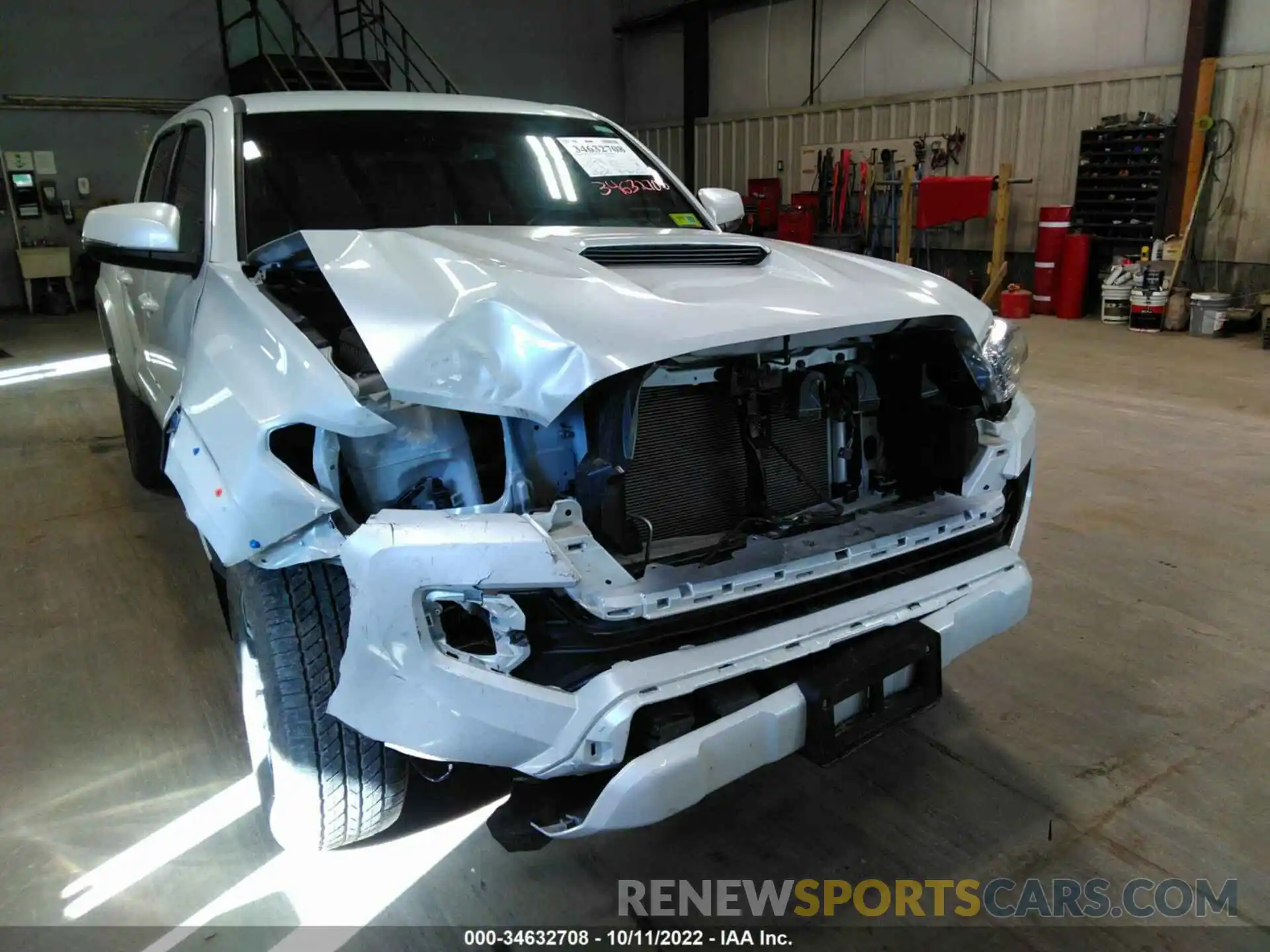 6 Photograph of a damaged car 3TYCZ5AN9MT024220 TOYOTA TACOMA 4WD 2021