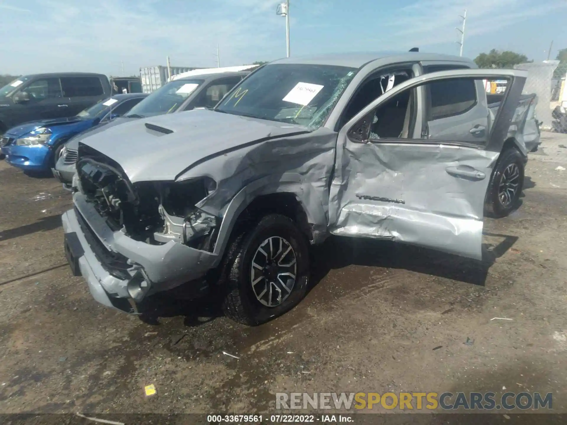 2 Photograph of a damaged car 3TYCZ5ANXMT039986 TOYOTA TACOMA 4WD 2021