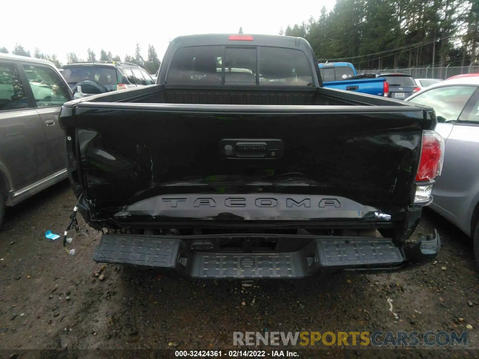 6 Photograph of a damaged car 3TYSZ5AN0MT044917 TOYOTA TACOMA 4WD 2021