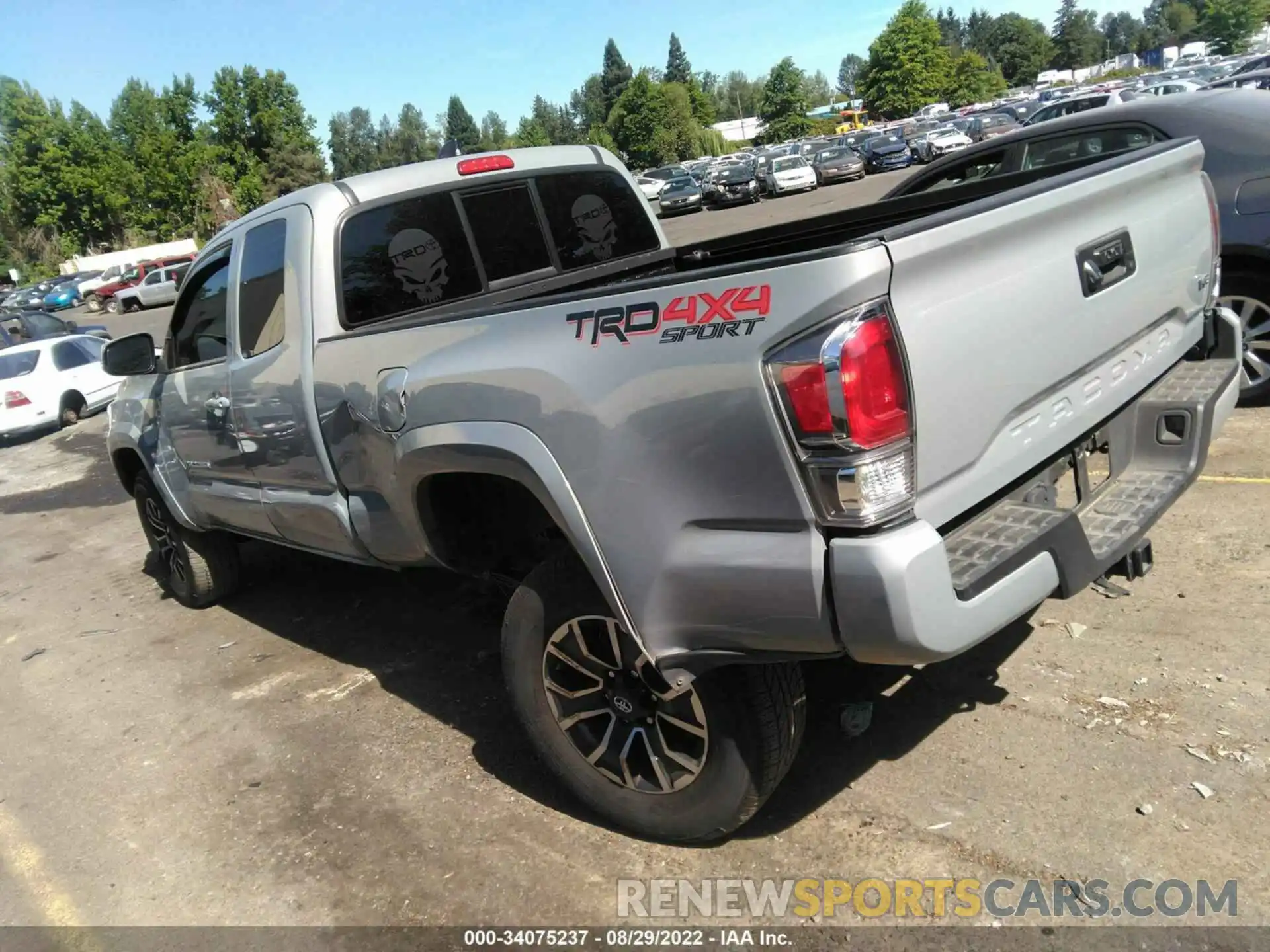 3 Photograph of a damaged car 3TYSZ5AN1MT020514 TOYOTA TACOMA 4WD 2021