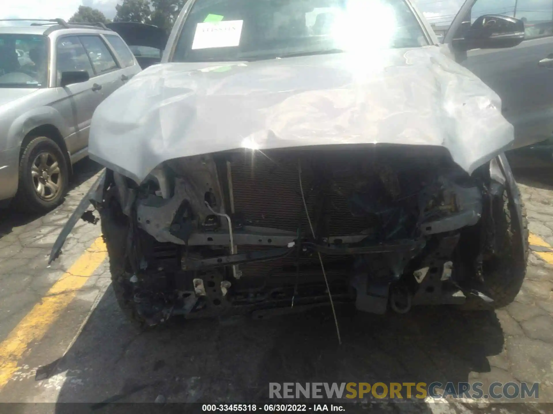 6 Photograph of a damaged car 5TFCZ5AN1MX271396 TOYOTA TACOMA 4WD 2021