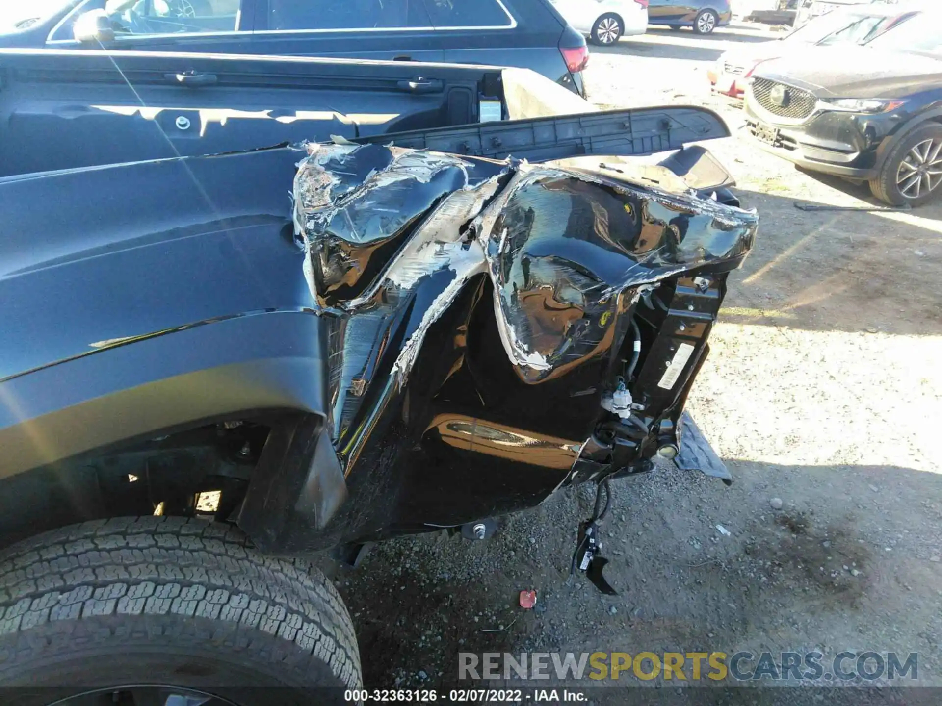 6 Photograph of a damaged car 5TFCZ5AN2MX249262 TOYOTA TACOMA 4WD 2021