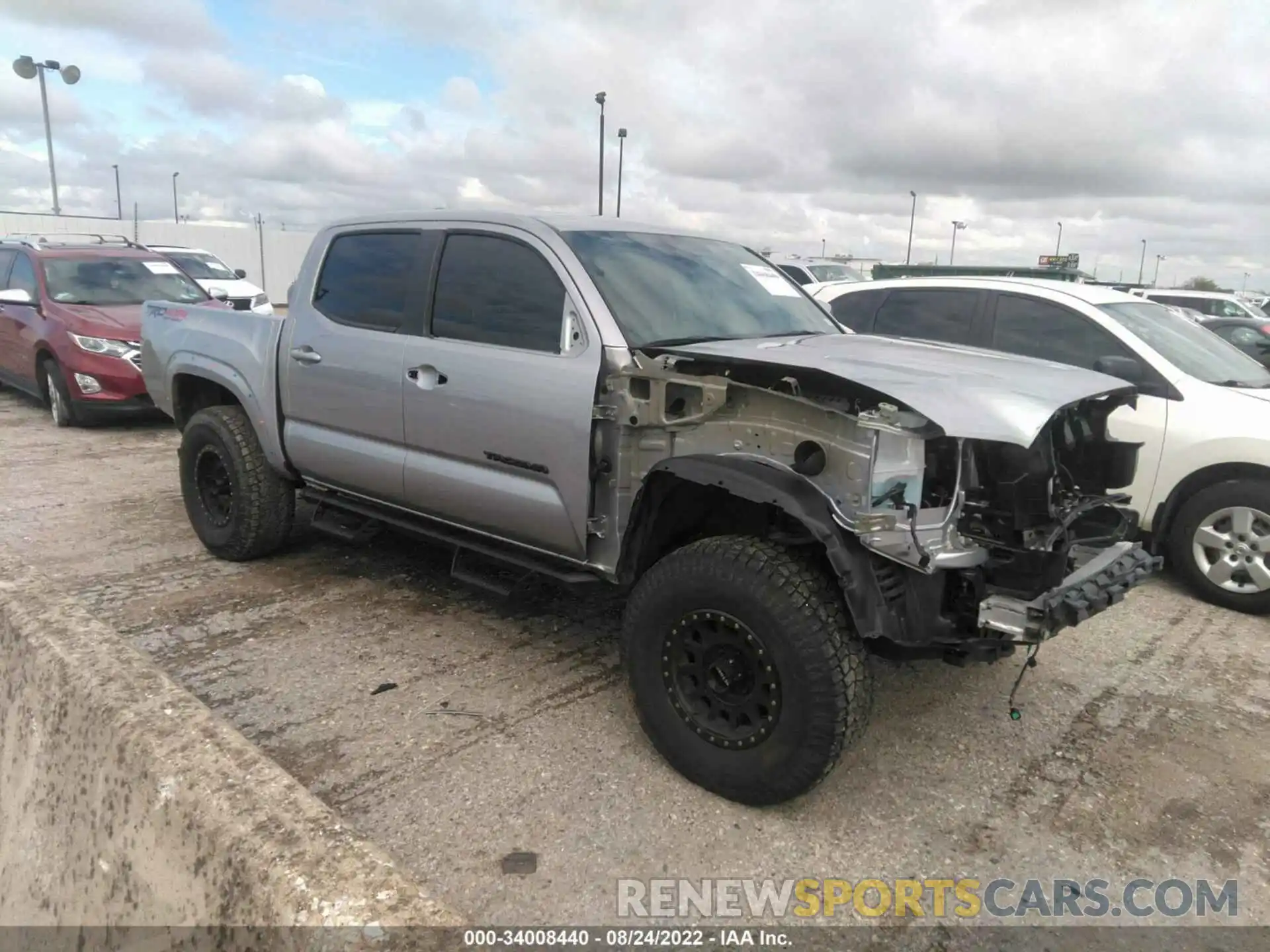 1 Photograph of a damaged car 5TFCZ5AN2MX277501 TOYOTA TACOMA 4WD 2021