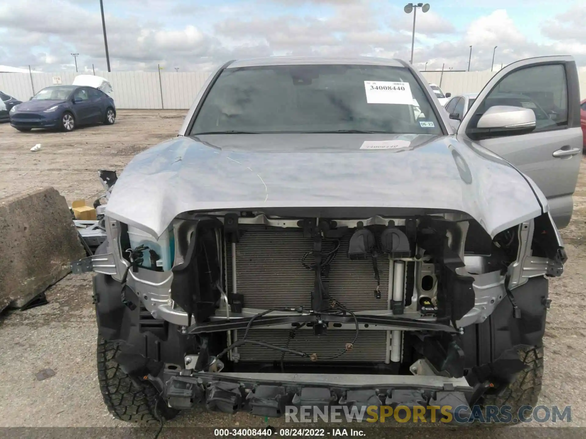 10 Photograph of a damaged car 5TFCZ5AN2MX277501 TOYOTA TACOMA 4WD 2021