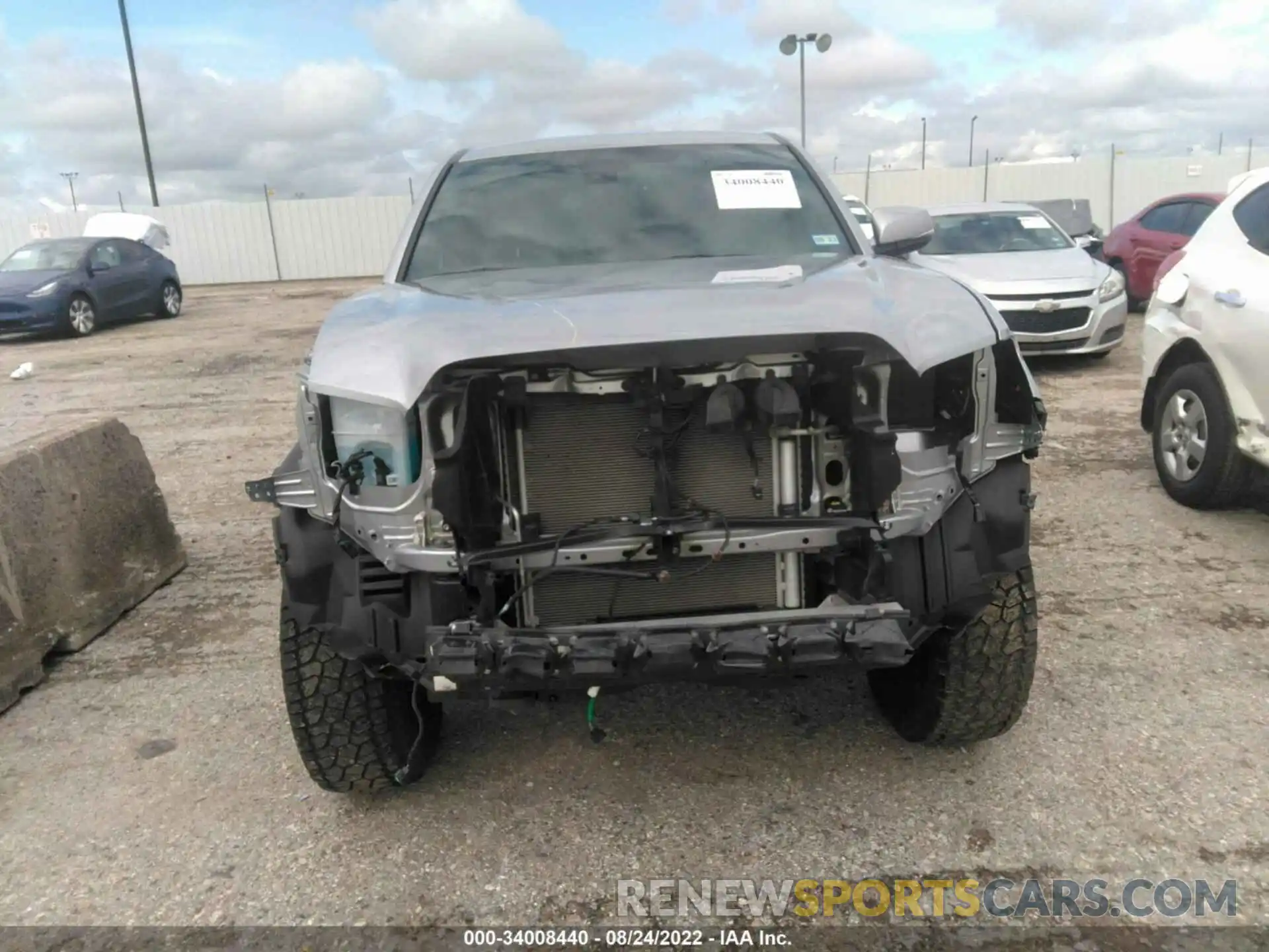 6 Photograph of a damaged car 5TFCZ5AN2MX277501 TOYOTA TACOMA 4WD 2021