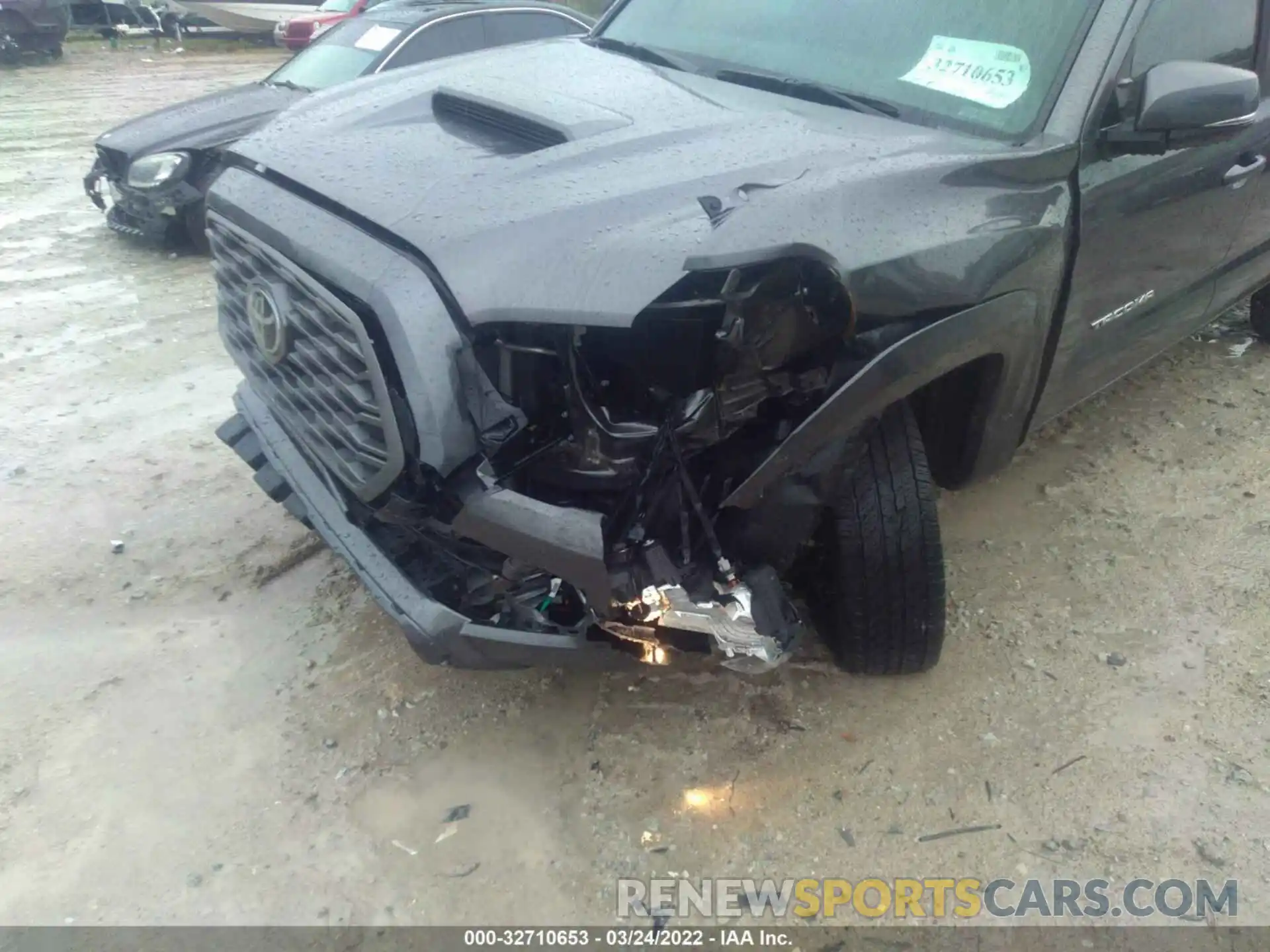 6 Photograph of a damaged car 5TFCZ5AN4MX248047 TOYOTA TACOMA 4WD 2021