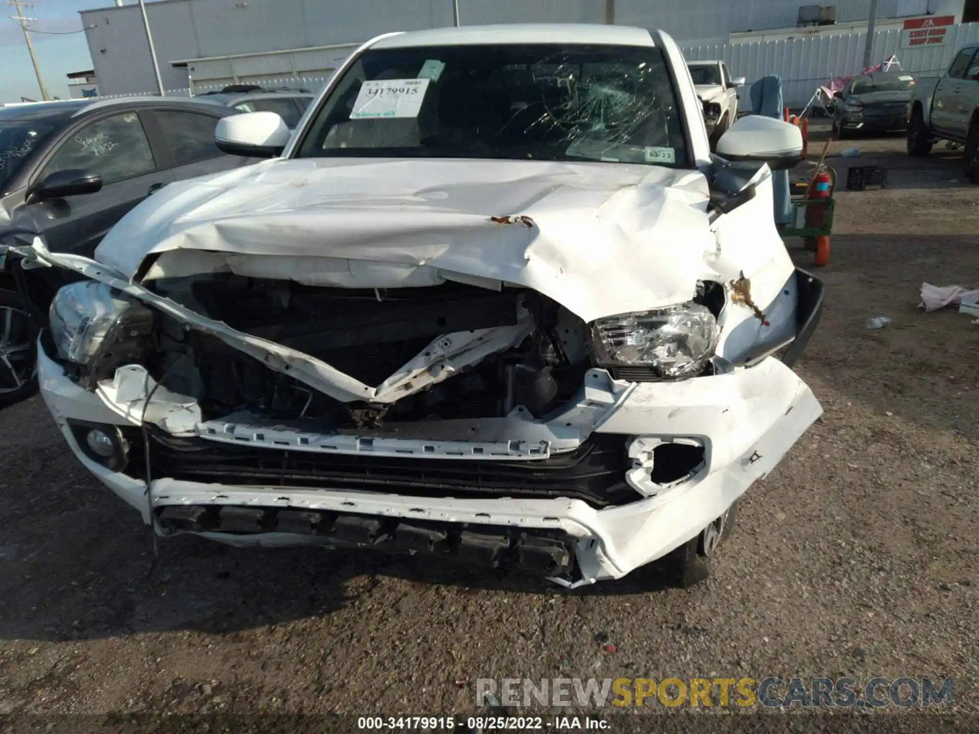 6 Photograph of a damaged car 5TFCZ5AN4MX271425 TOYOTA TACOMA 4WD 2021