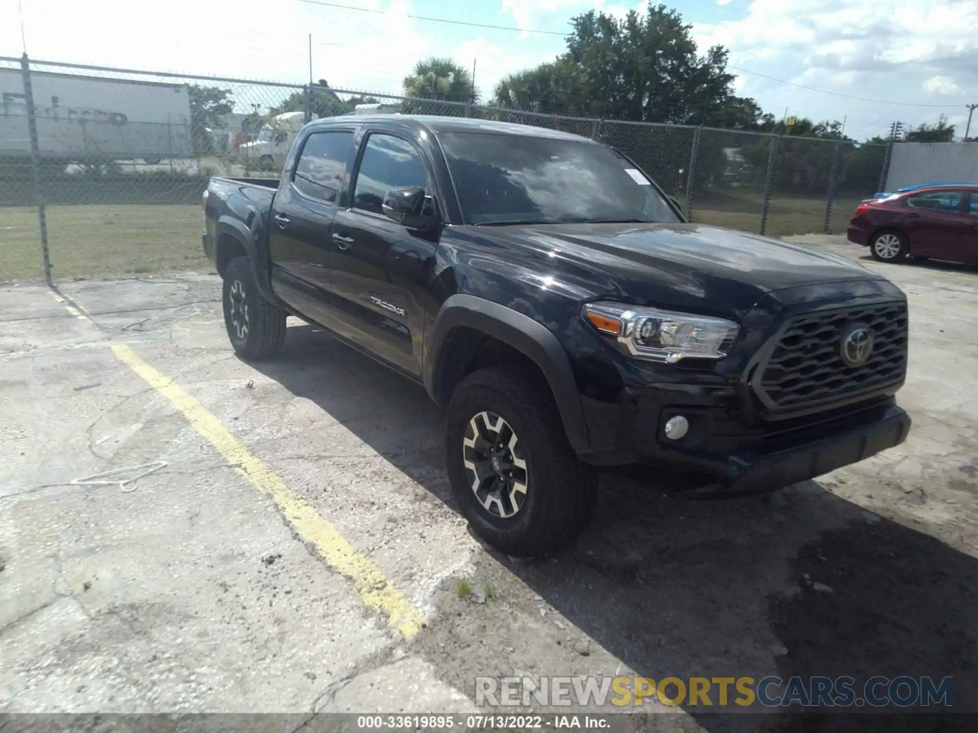 1 Photograph of a damaged car 5TFCZ5AN5MX271420 TOYOTA TACOMA 4WD 2021