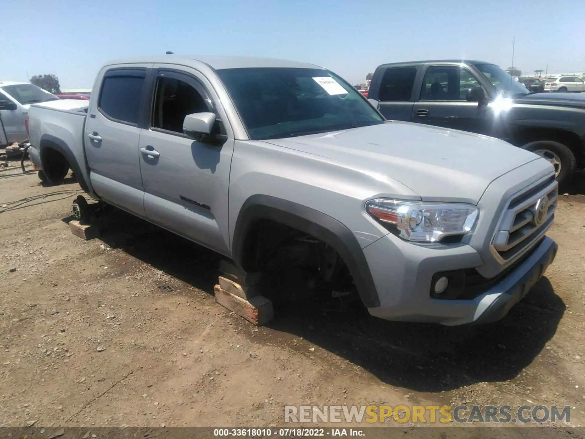 1 Photograph of a damaged car 5TFCZ5AN7MX280927 TOYOTA TACOMA 4WD 2021