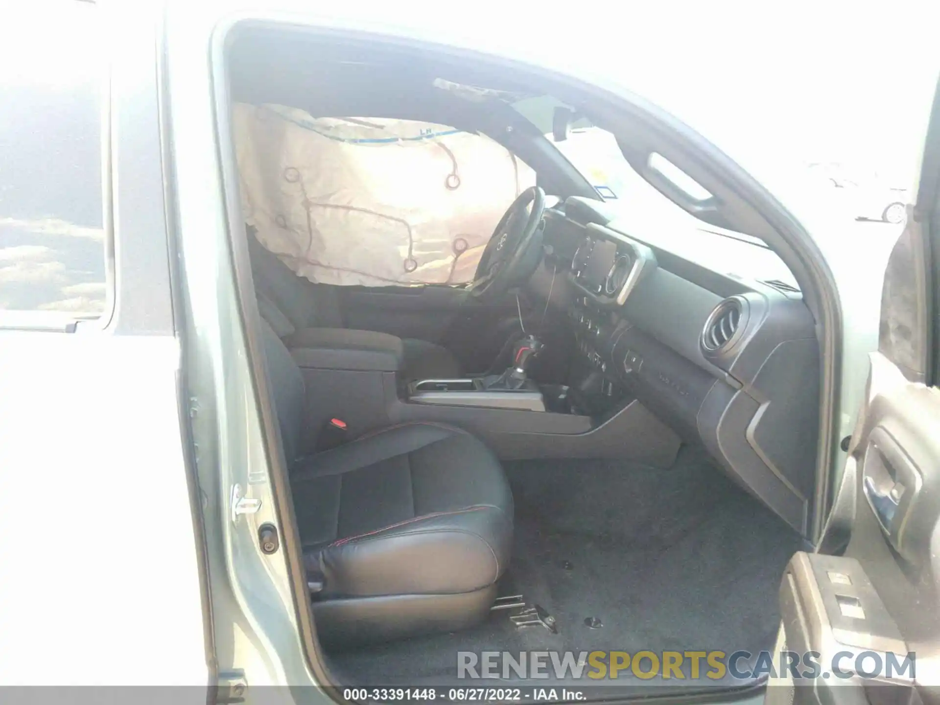 5 Photograph of a damaged car 5TFCZ5AN8MX272464 TOYOTA TACOMA 4WD 2021