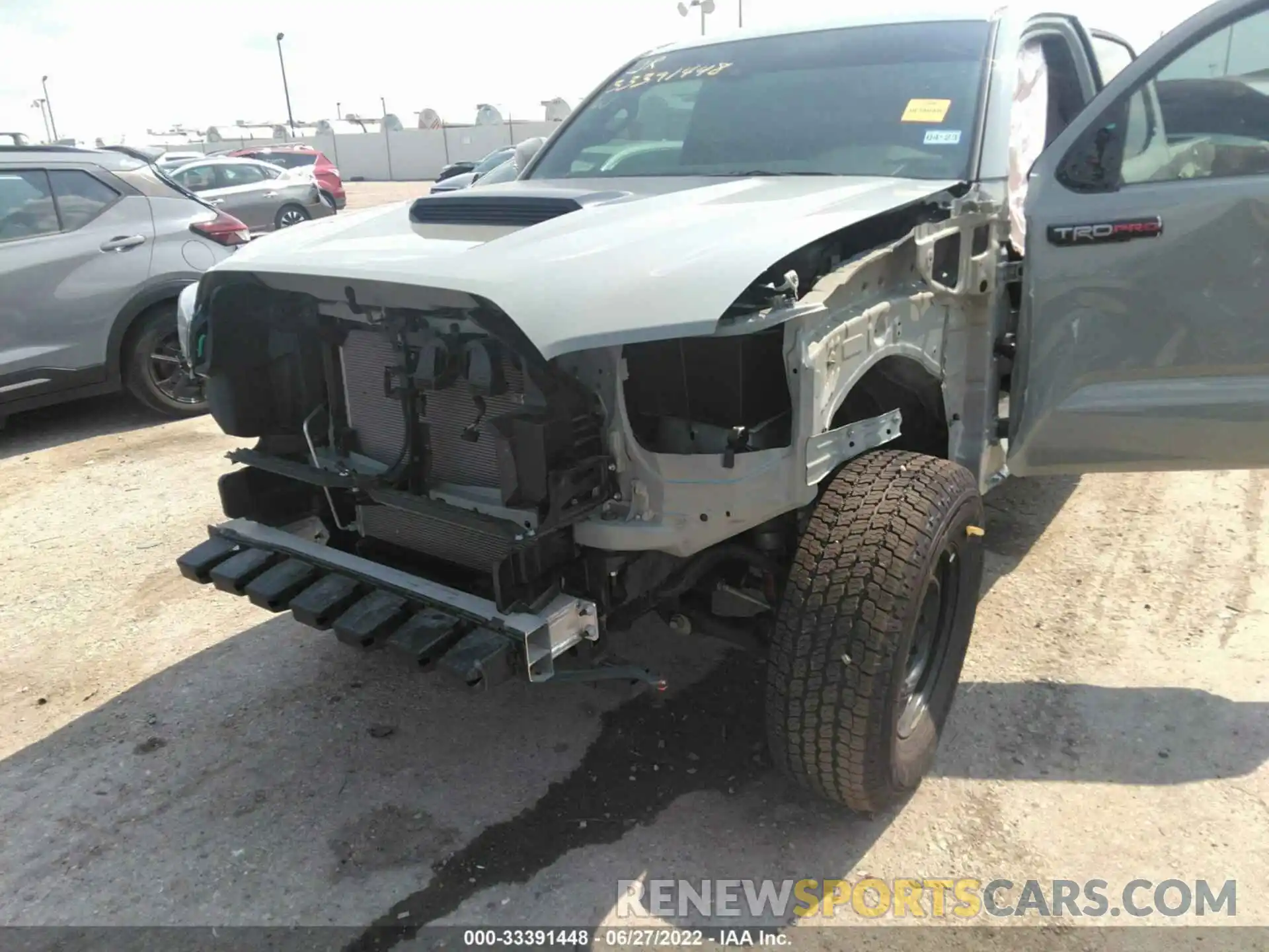 6 Photograph of a damaged car 5TFCZ5AN8MX272464 TOYOTA TACOMA 4WD 2021