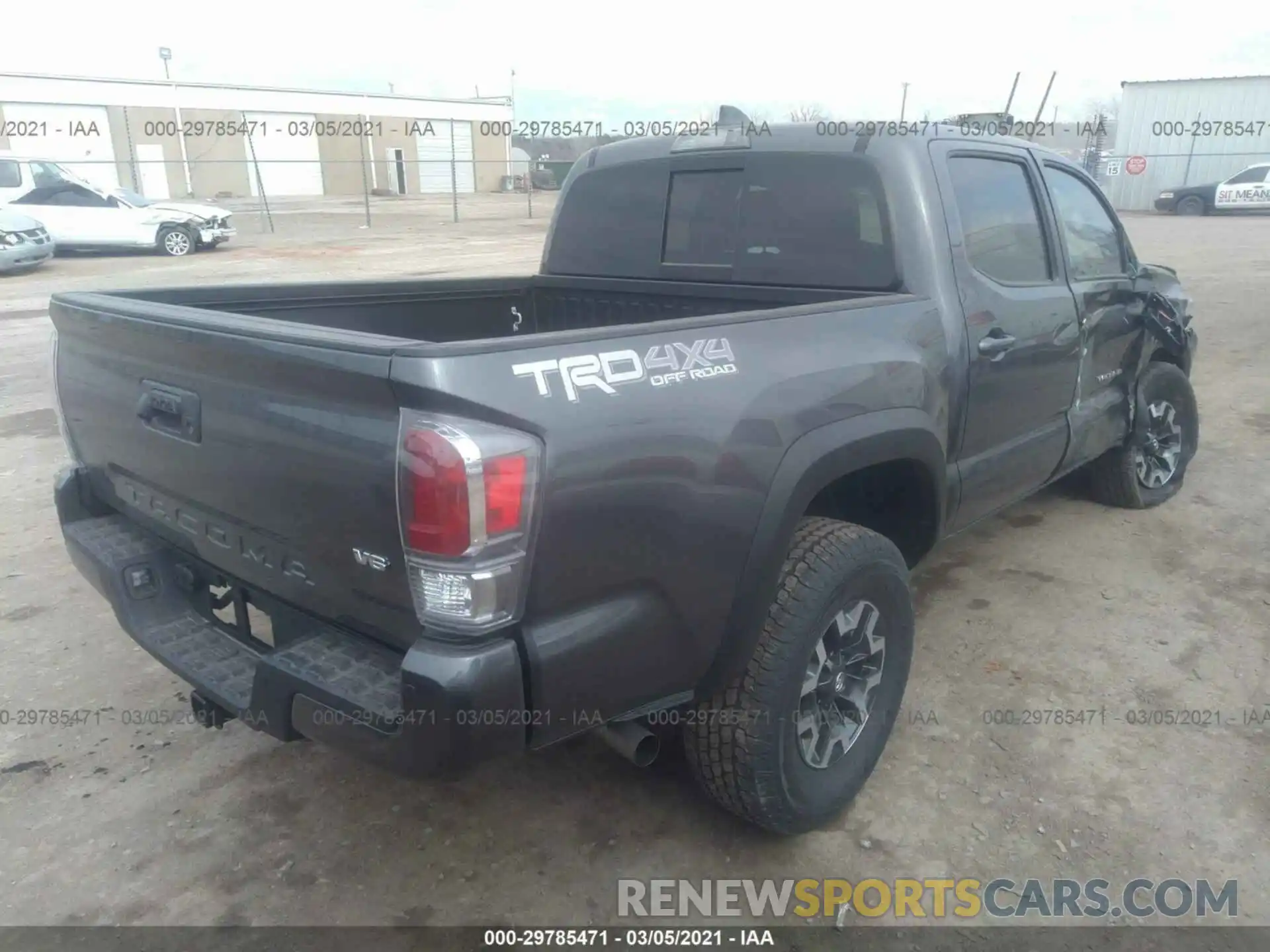 4 Photograph of a damaged car 5TFCZ5AN9MX259108 TOYOTA TACOMA 4WD 2021