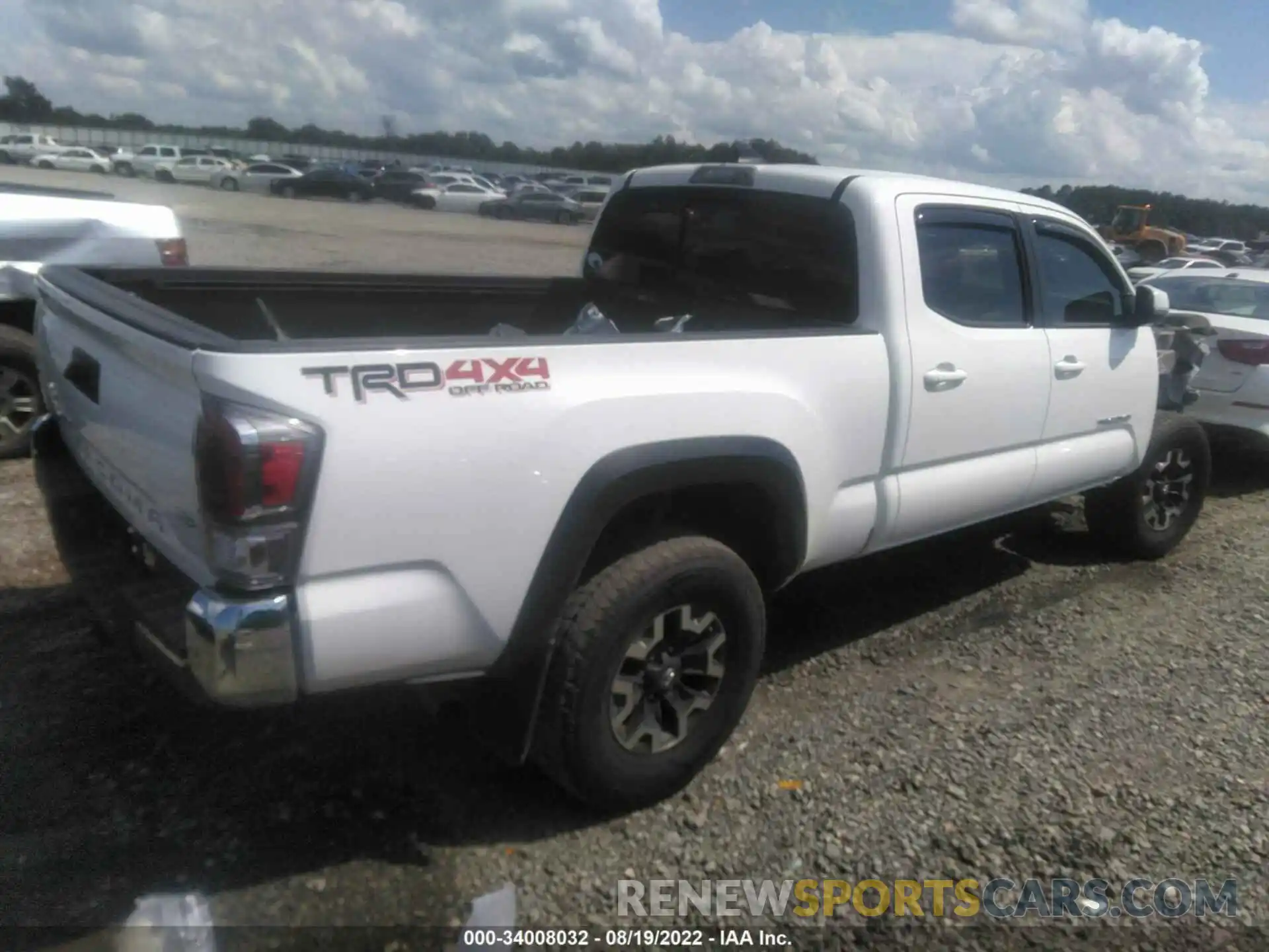 4 Photograph of a damaged car 5TFDZ5BN4MX058008 TOYOTA TACOMA 4WD 2021