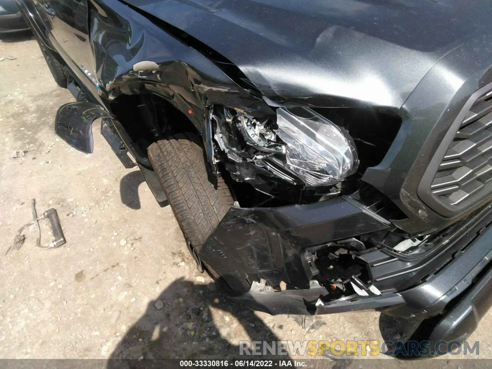 6 Photograph of a damaged car 3TMCZ5AN0NM490003 TOYOTA TACOMA 4WD 2022