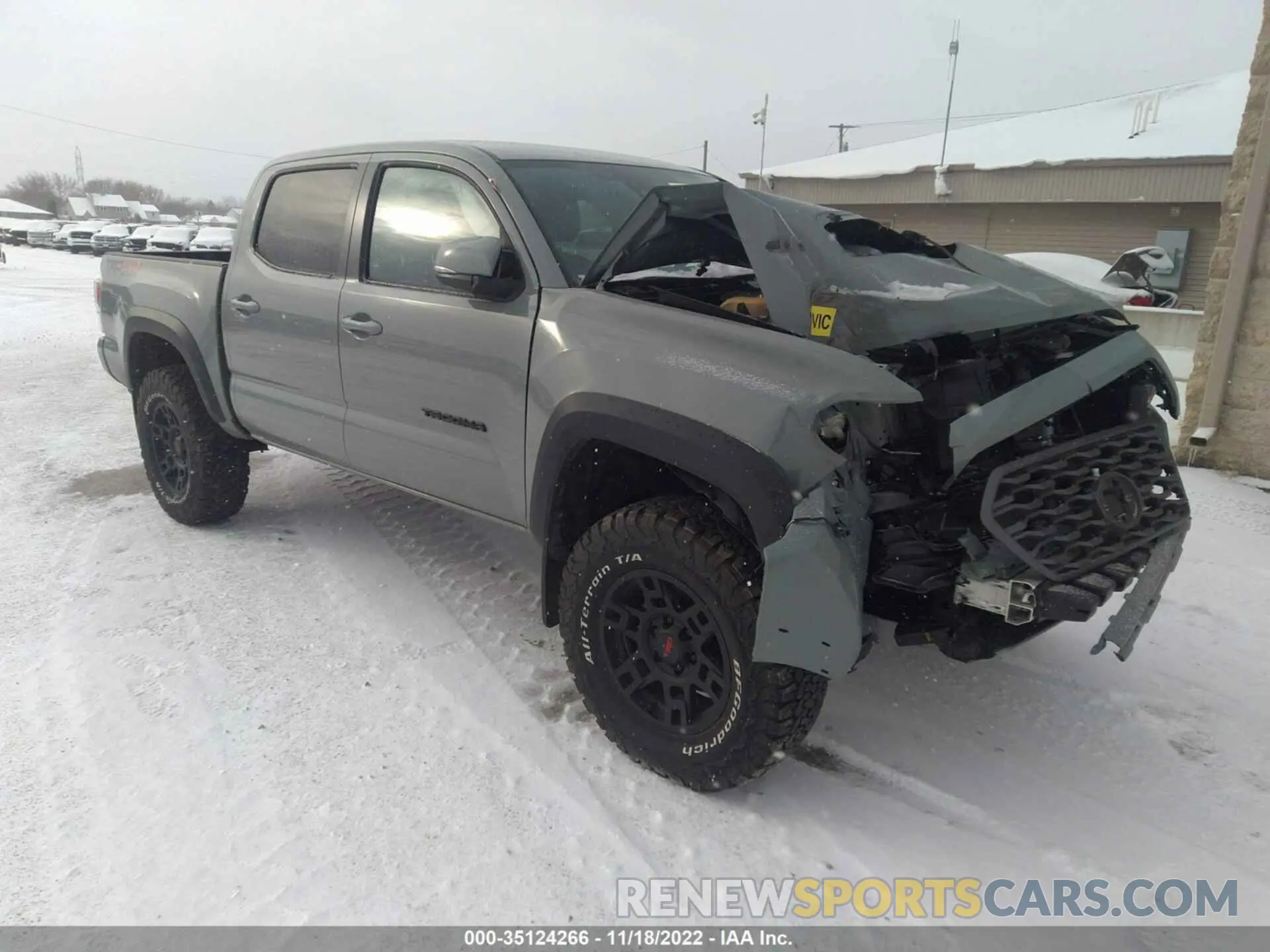 1 Photograph of a damaged car 3TMCZ5AN3NM483742 TOYOTA TACOMA 4WD 2022