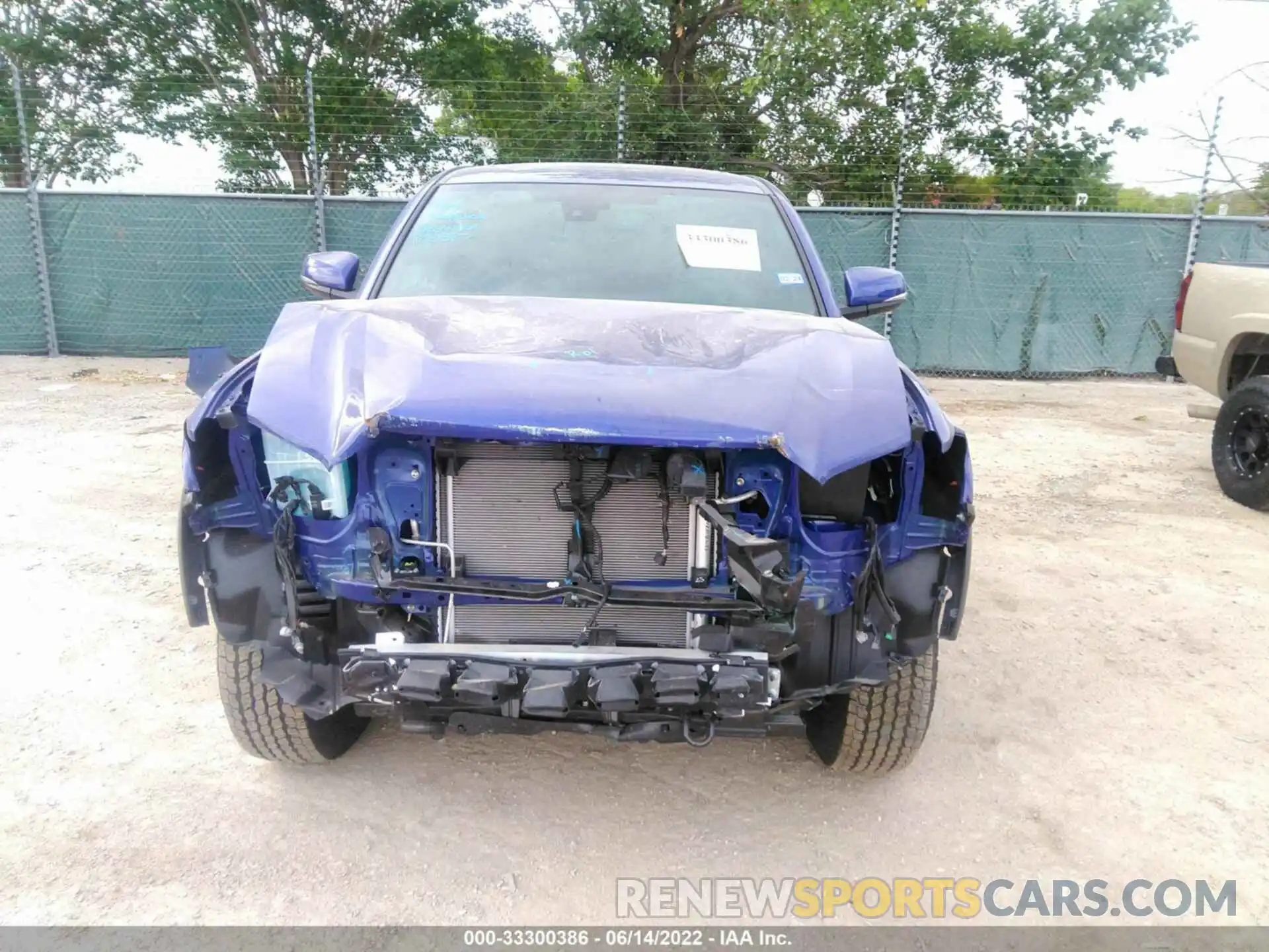 6 Photograph of a damaged car 3TMCZ5AN3NM487550 TOYOTA TACOMA 4WD 2022