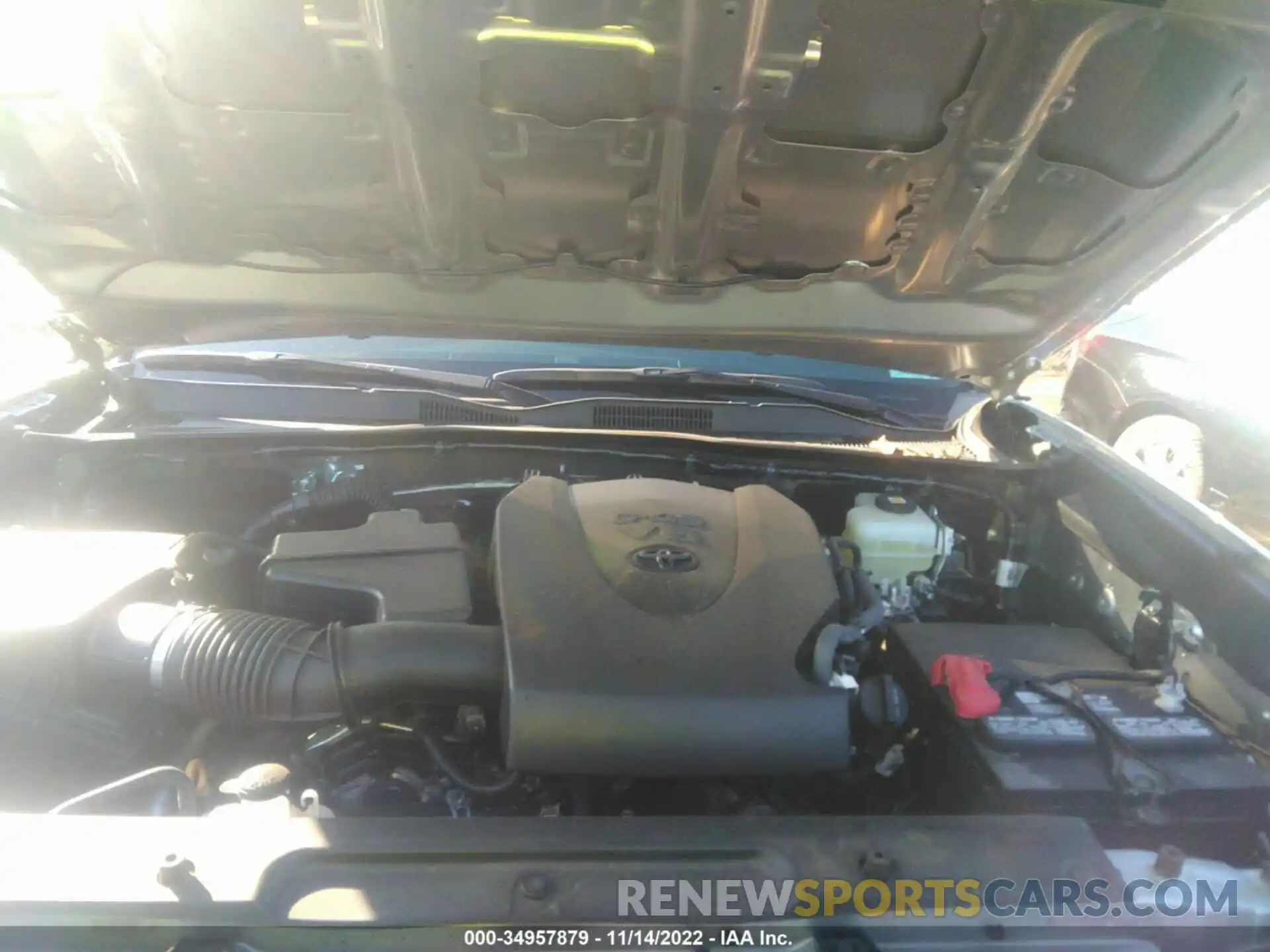 10 Photograph of a damaged car 3TMCZ5AN3NM503973 TOYOTA TACOMA 4WD 2022