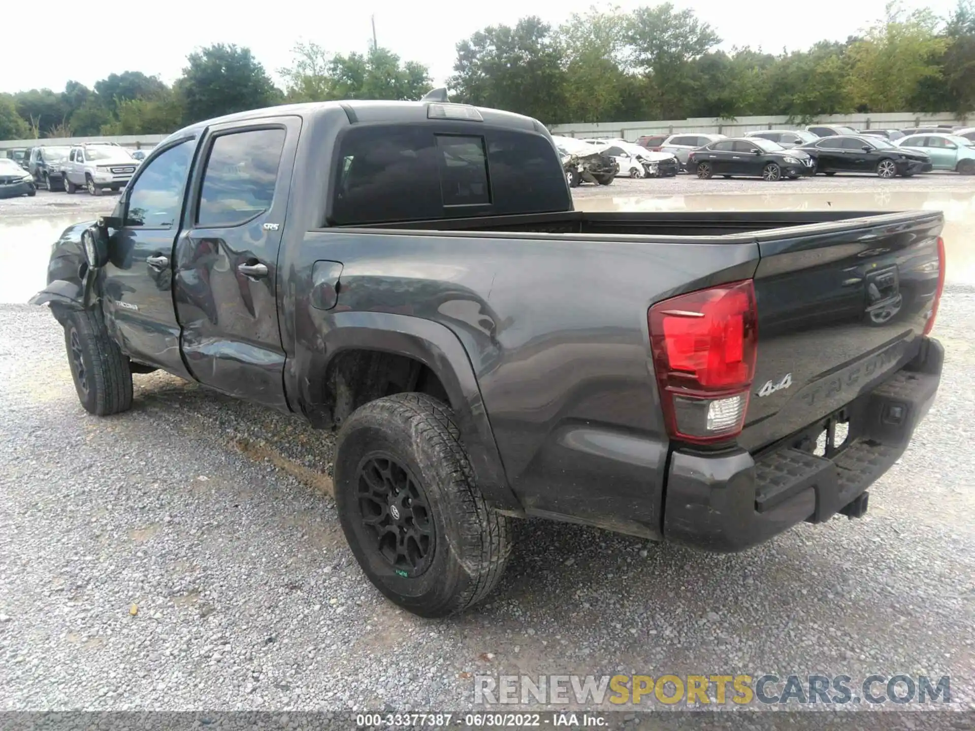 3 Photograph of a damaged car 3TMCZ5AN9NM453791 TOYOTA TACOMA 4WD 2022