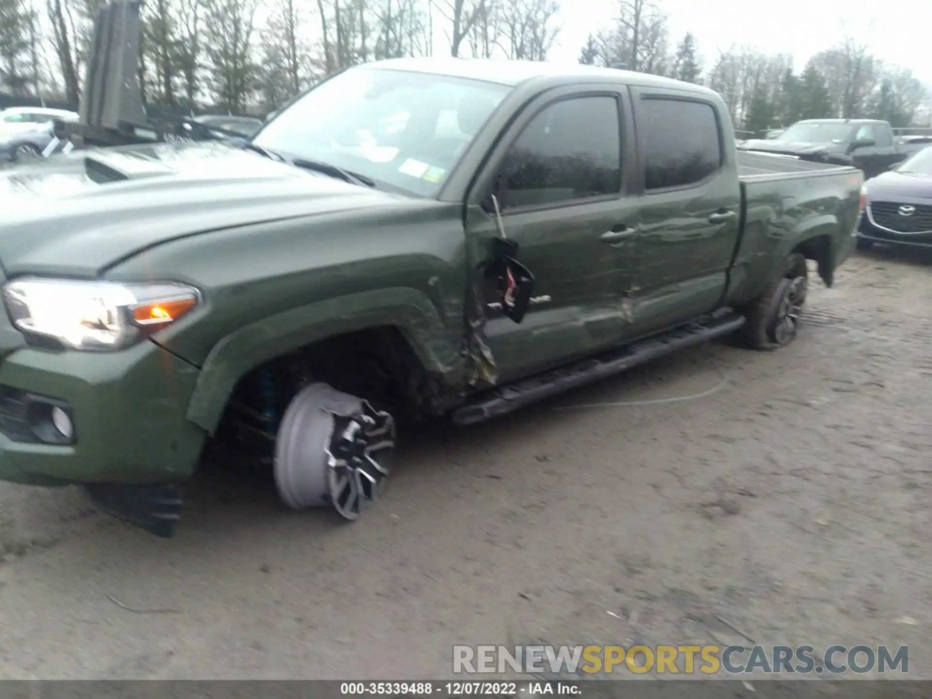 6 Photograph of a damaged car 3TMDZ5BN0NM129793 TOYOTA TACOMA 4WD 2022