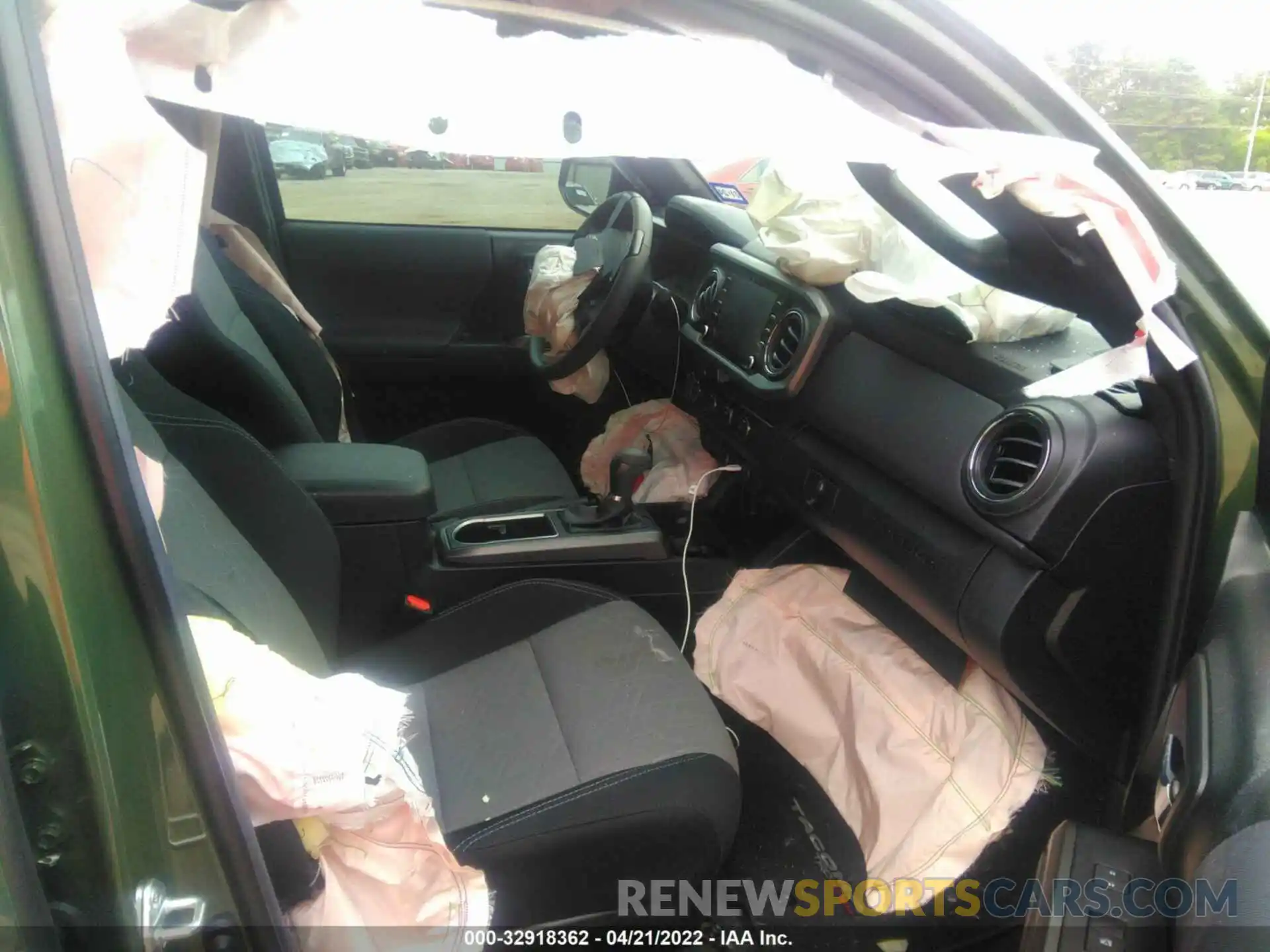 5 Photograph of a damaged car 3TMDZ5BN2NM126779 TOYOTA TACOMA 4WD 2022