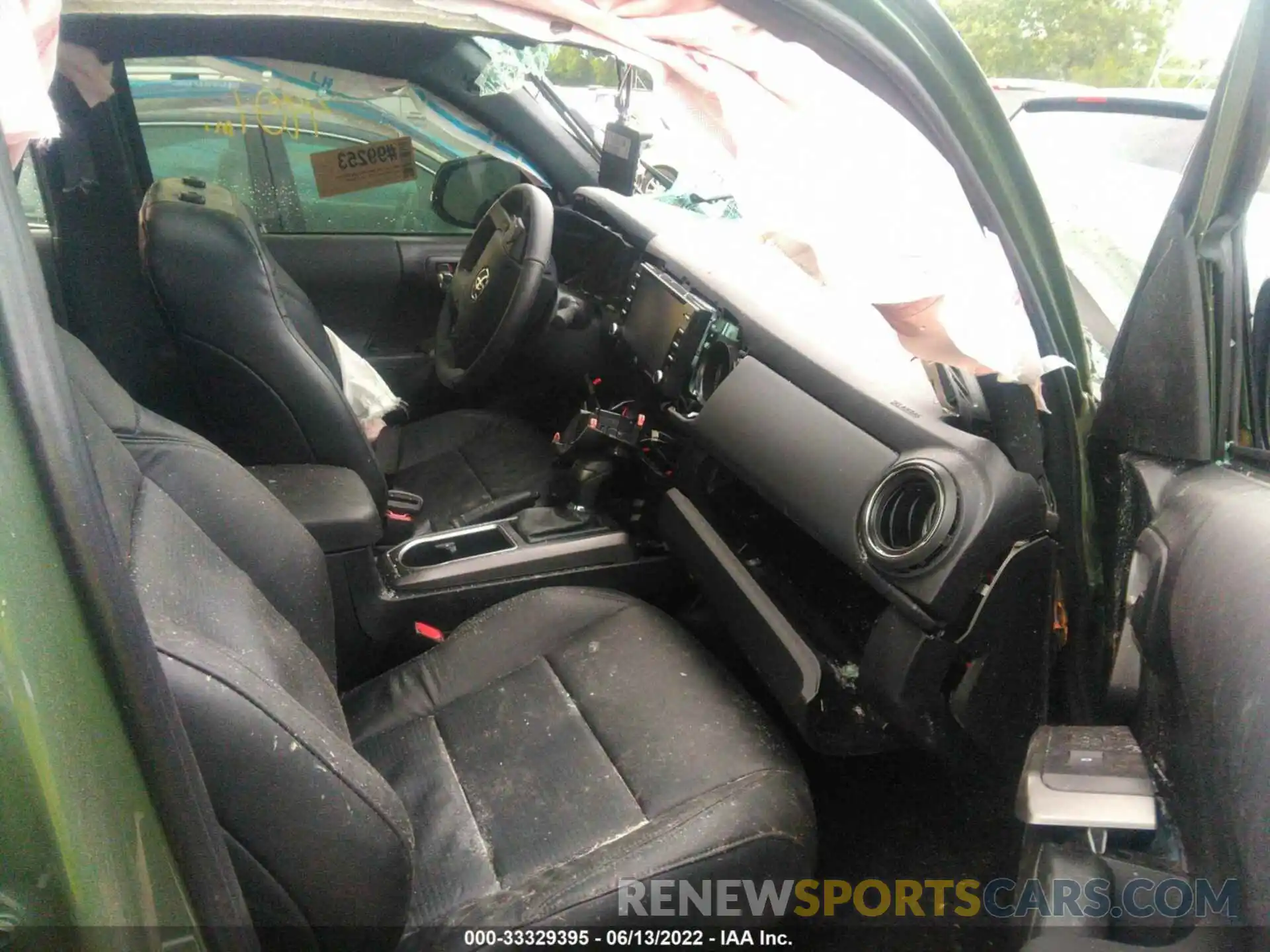 5 Photograph of a damaged car 3TMDZ5BN3NM127083 TOYOTA TACOMA 4WD 2022