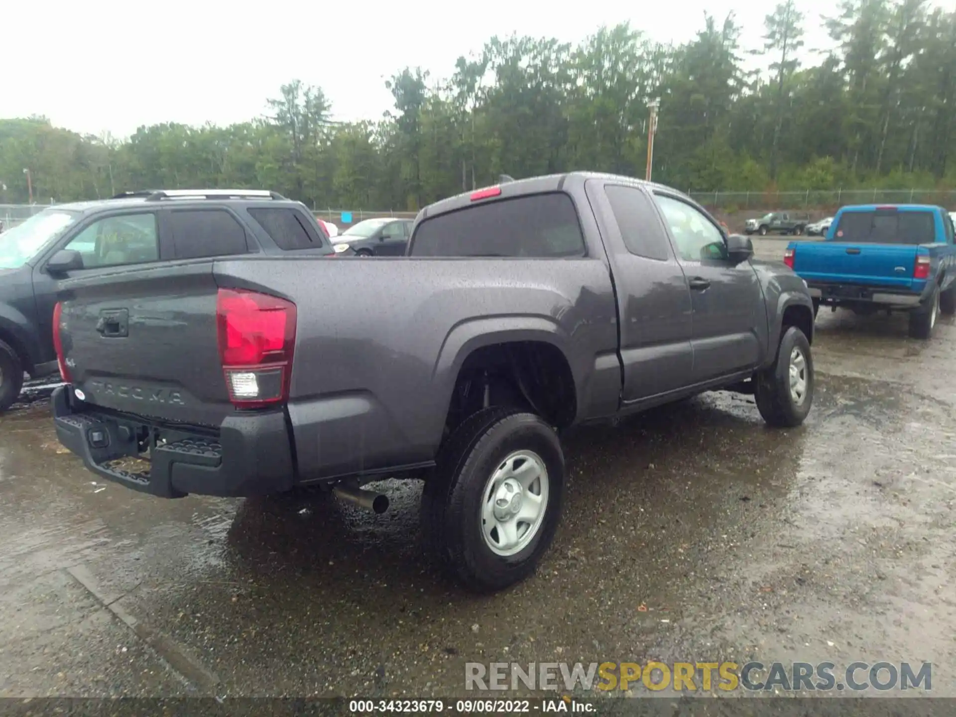 4 Photograph of a damaged car 3TYSX5EN9NT016079 TOYOTA TACOMA 4WD 2022