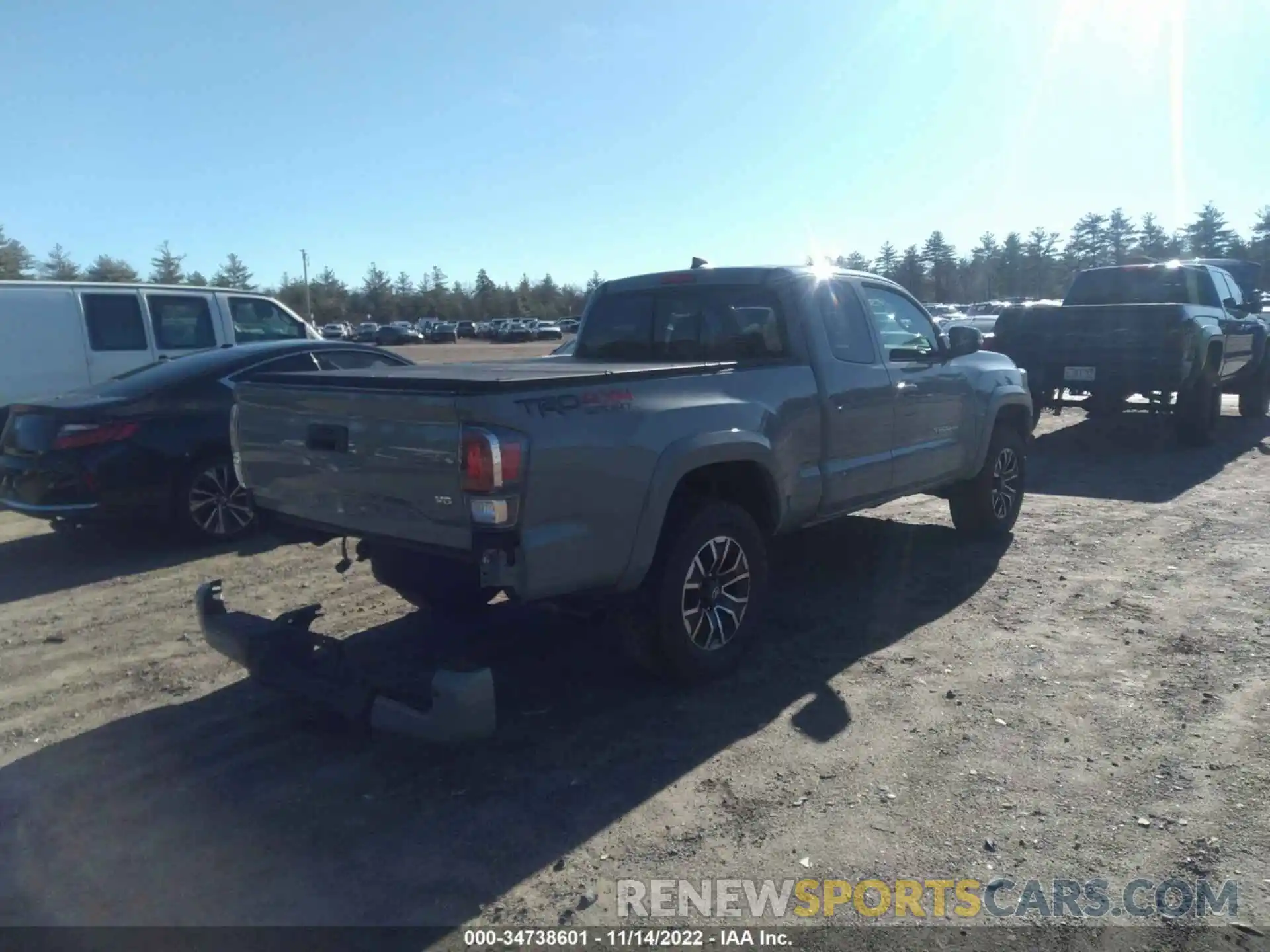 4 Photograph of a damaged car 3TYSZ5AN5NT094651 TOYOTA TACOMA 4WD 2022