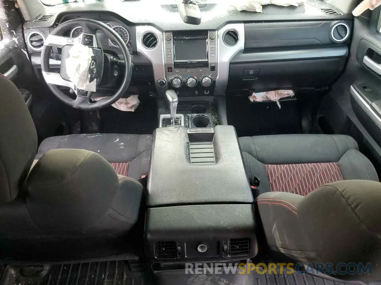 8 Photograph of a damaged car 5TFDW5F17FX485427 TOYOTA TUNDRA 2015