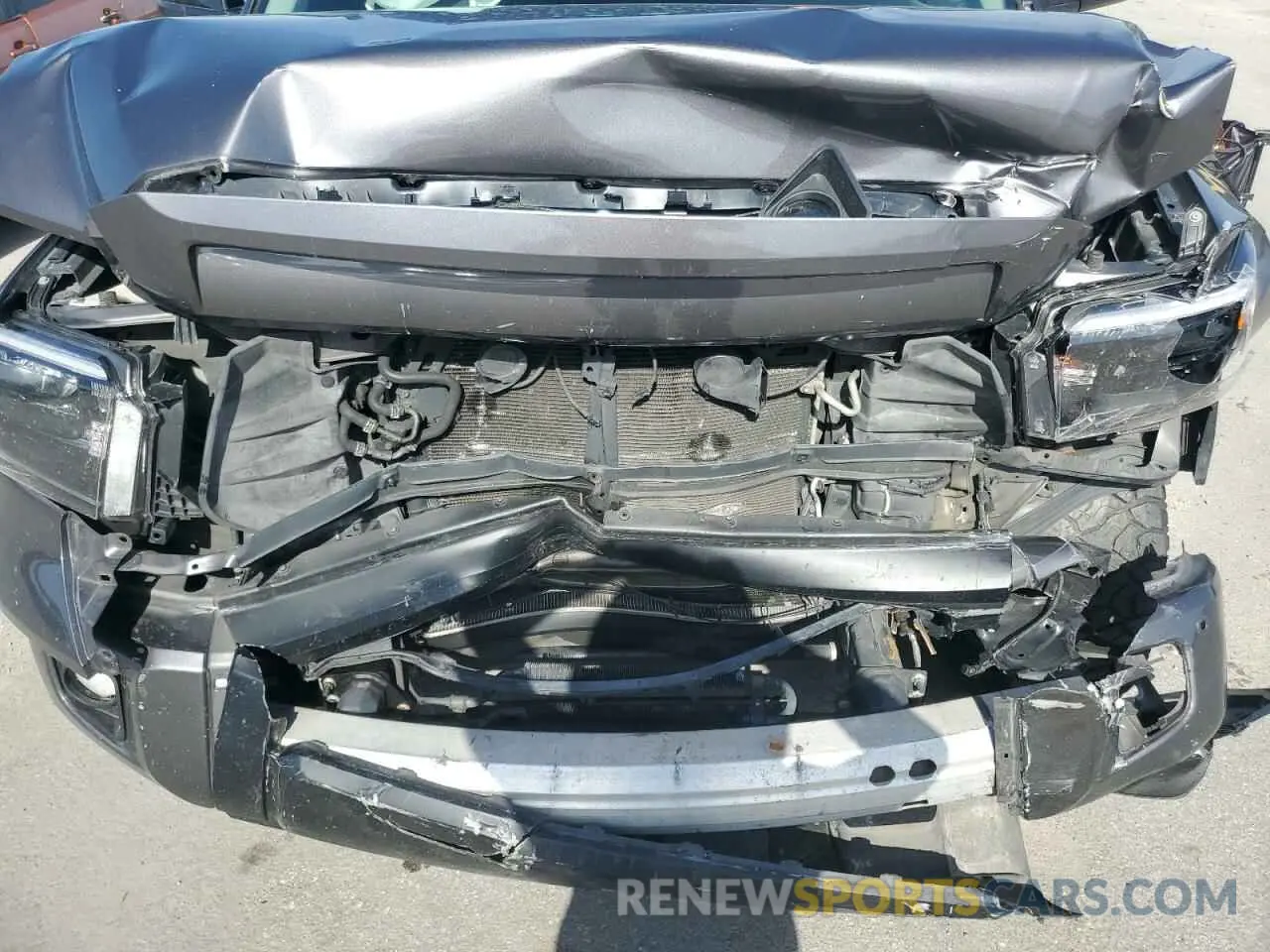 11 Photograph of a damaged car 5TFGY5F10FX183274 TOYOTA TUNDRA 2015