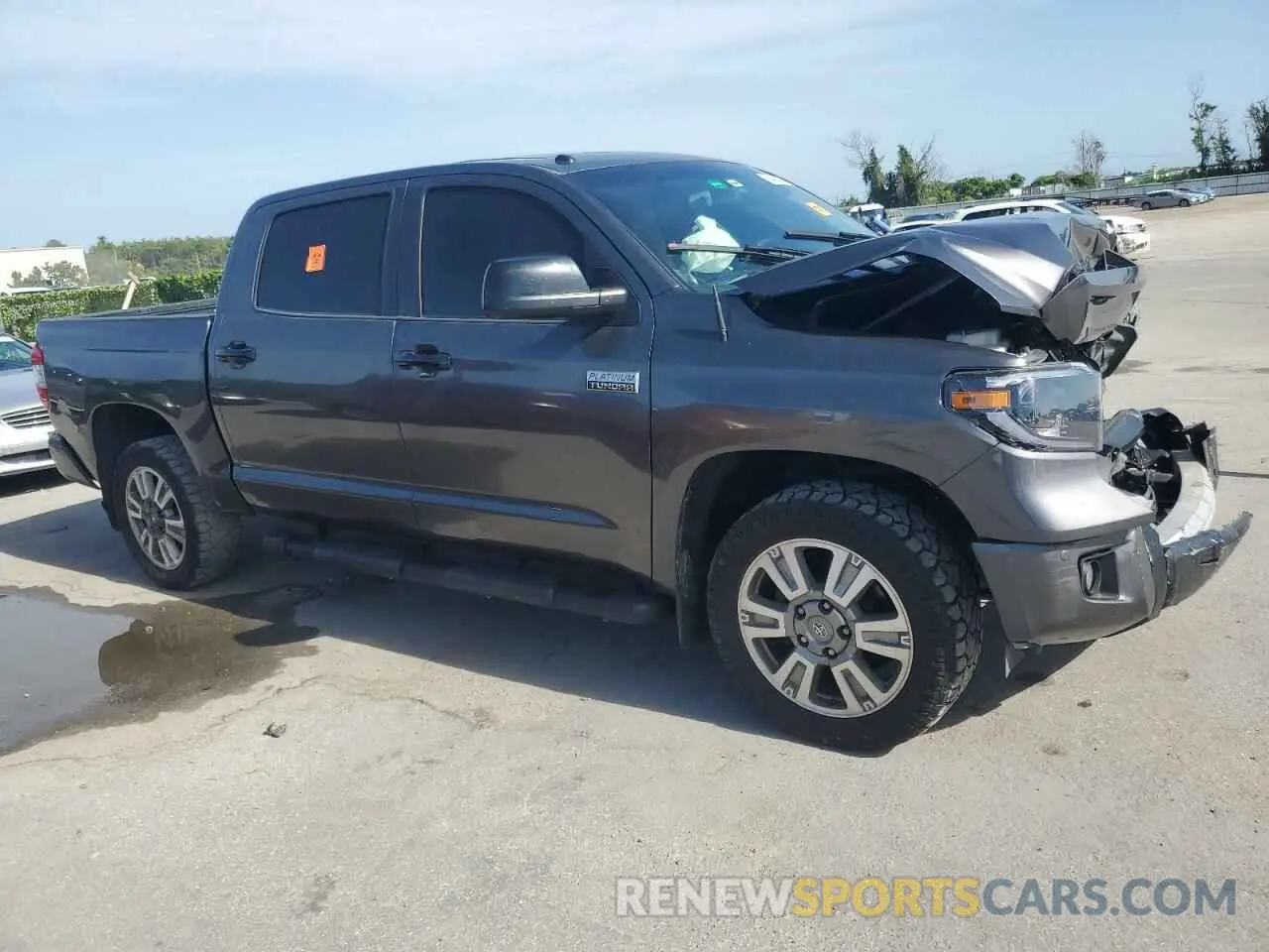 4 Photograph of a damaged car 5TFGY5F10FX183274 TOYOTA TUNDRA 2015