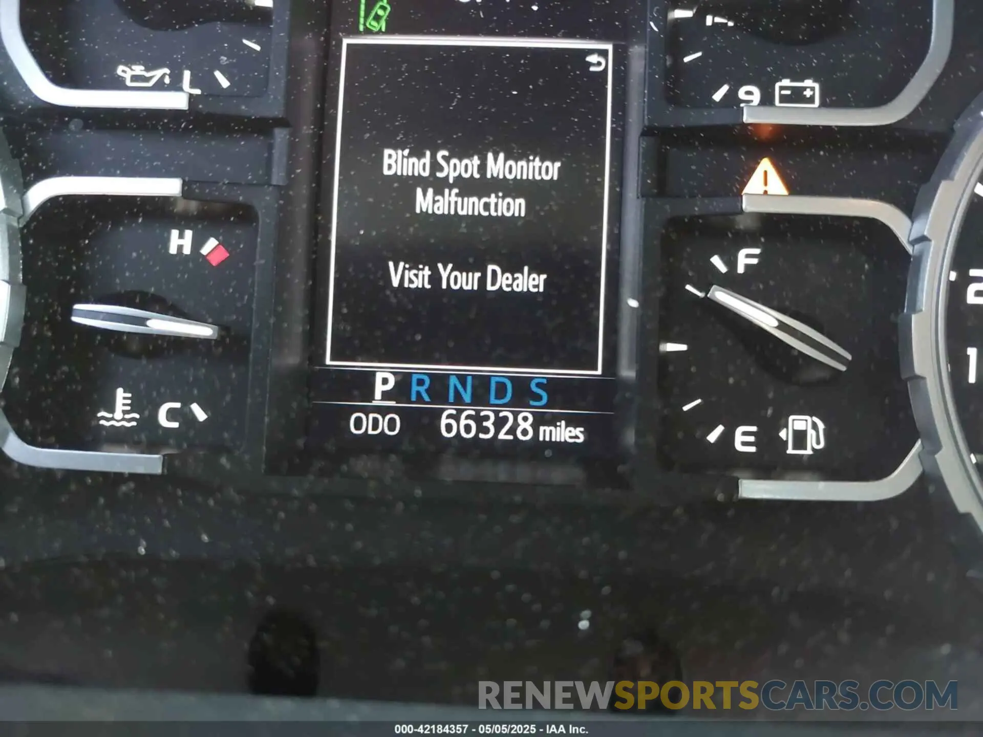 15 Photograph of a damaged car 5TFAY5F10KX854202 TOYOTA TUNDRA 2019