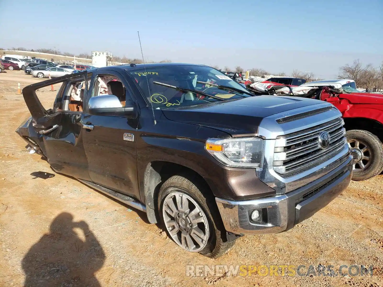 1 Photograph of a damaged car 5TFAY5F11KX842432 TOYOTA TUNDRA 2019