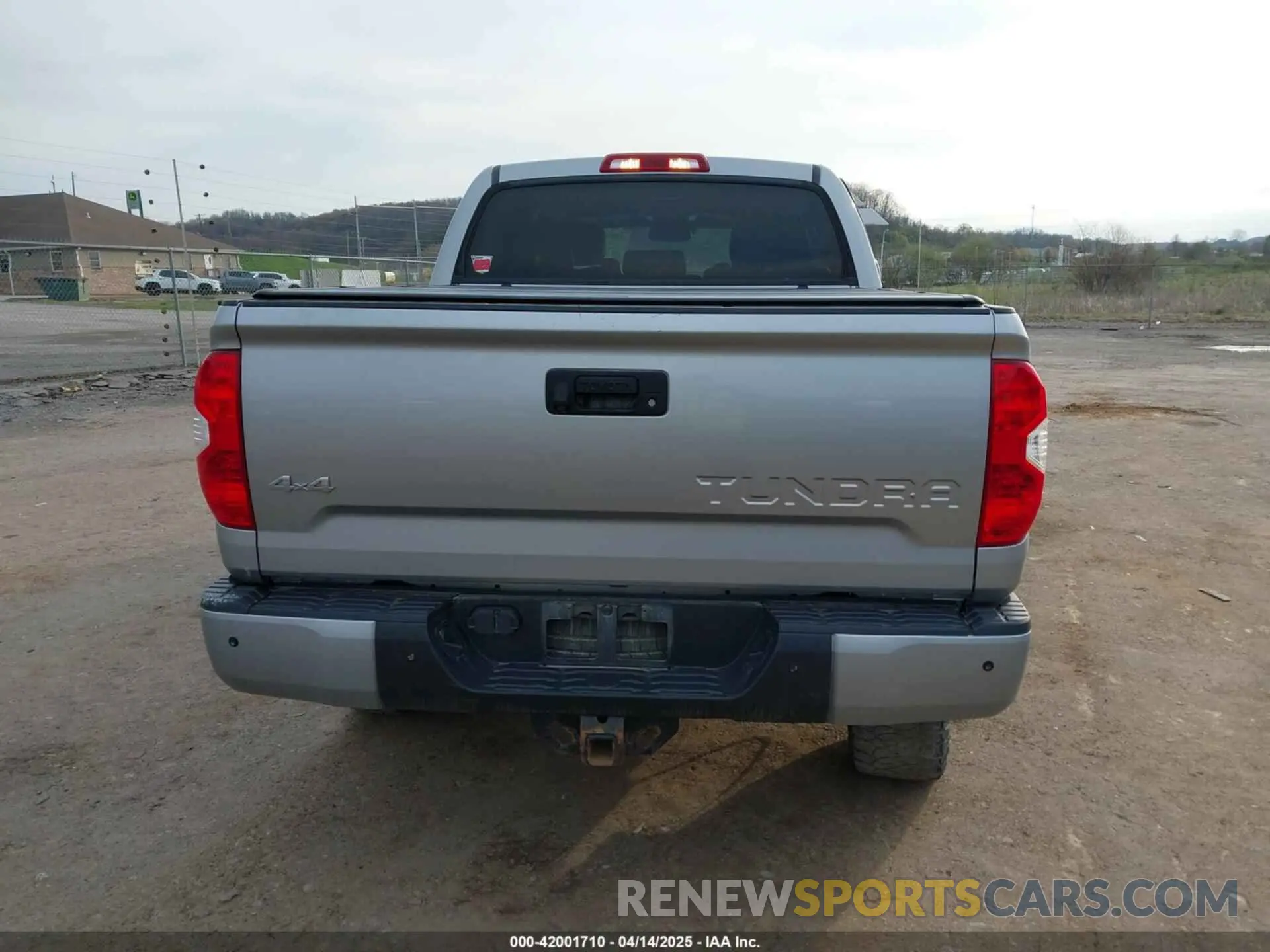 17 Photograph of a damaged car 5TFAY5F11KX848702 TOYOTA TUNDRA 2019