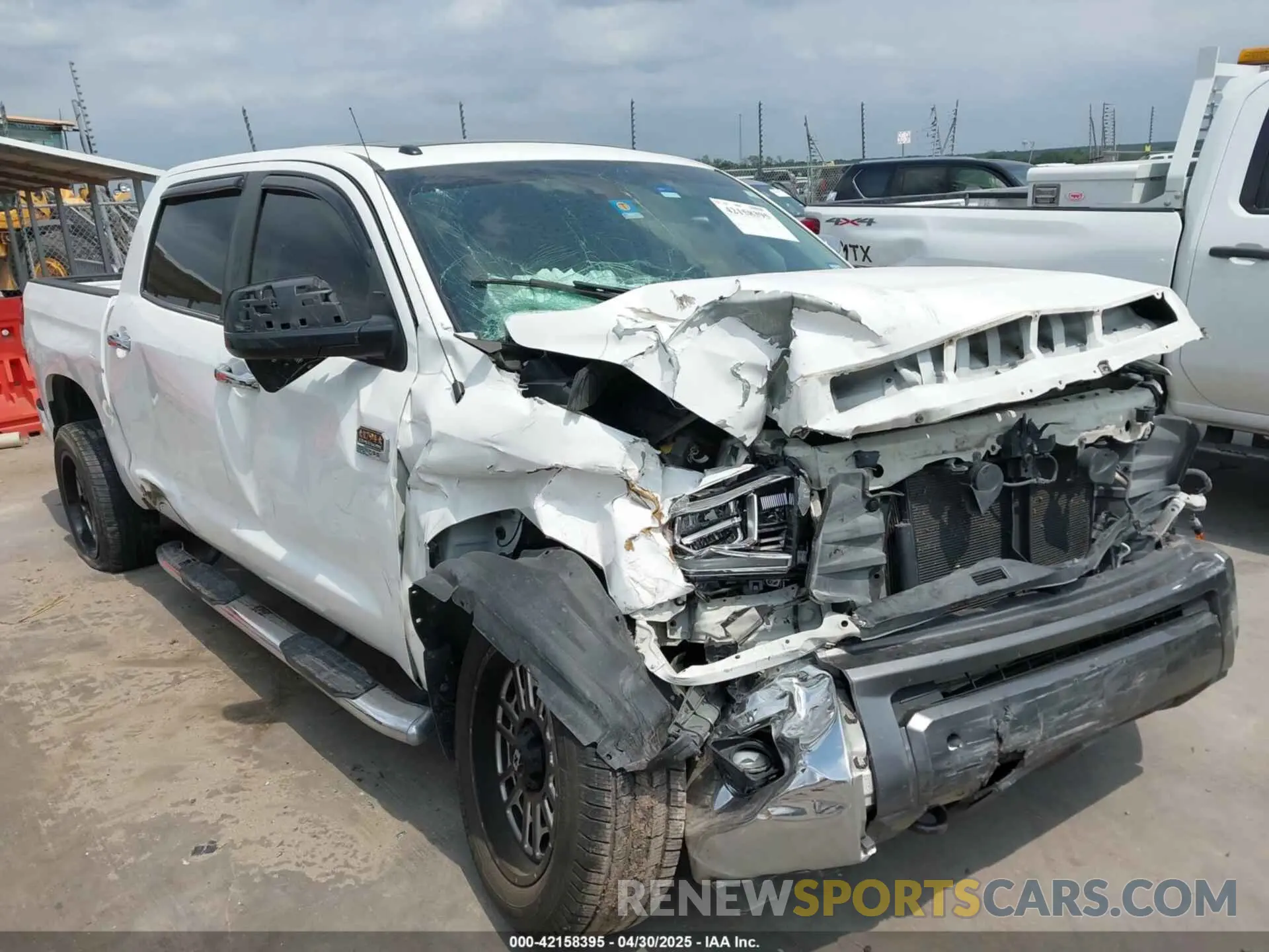 1 Photograph of a damaged car 5TFAY5F11KX854581 TOYOTA TUNDRA 2019