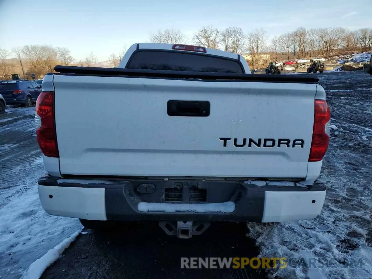 6 Photograph of a damaged car 5TFAY5F12KX828829 TOYOTA TUNDRA 2019